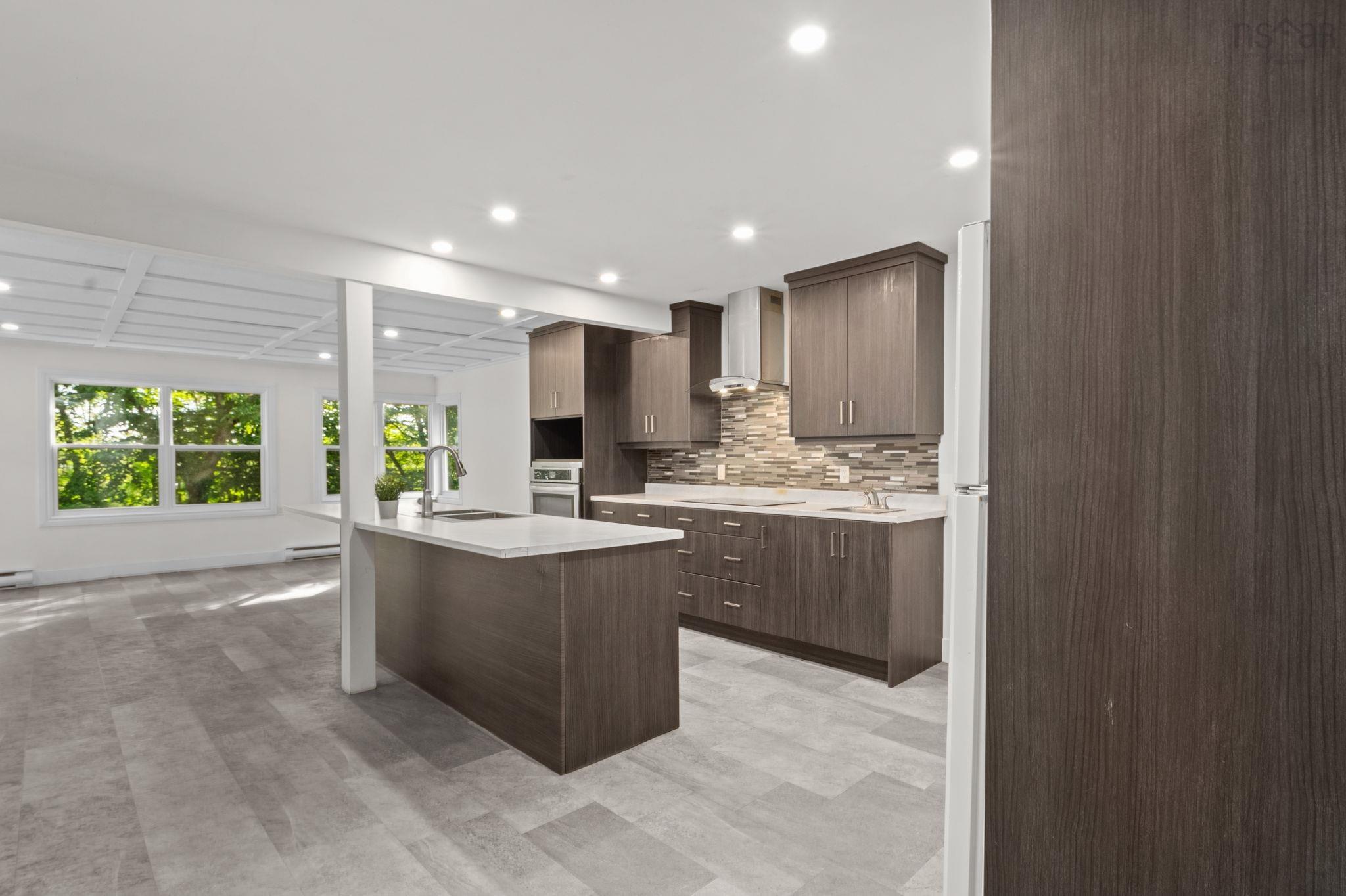 $619,900.00: 6 Laurentide Drive, Halifax