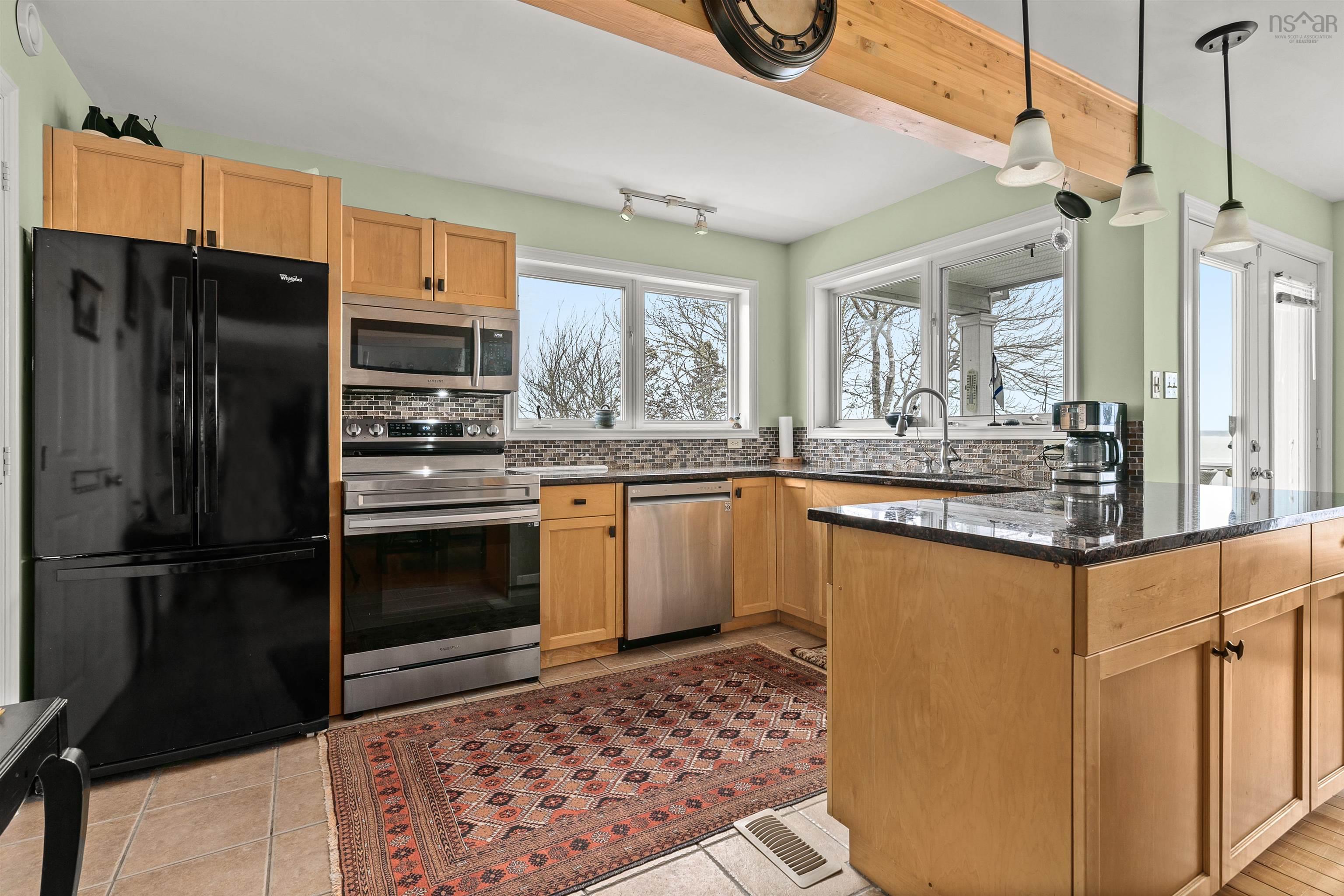 $999,000.00: 45 Southwest Cove Road, Northwest Cove