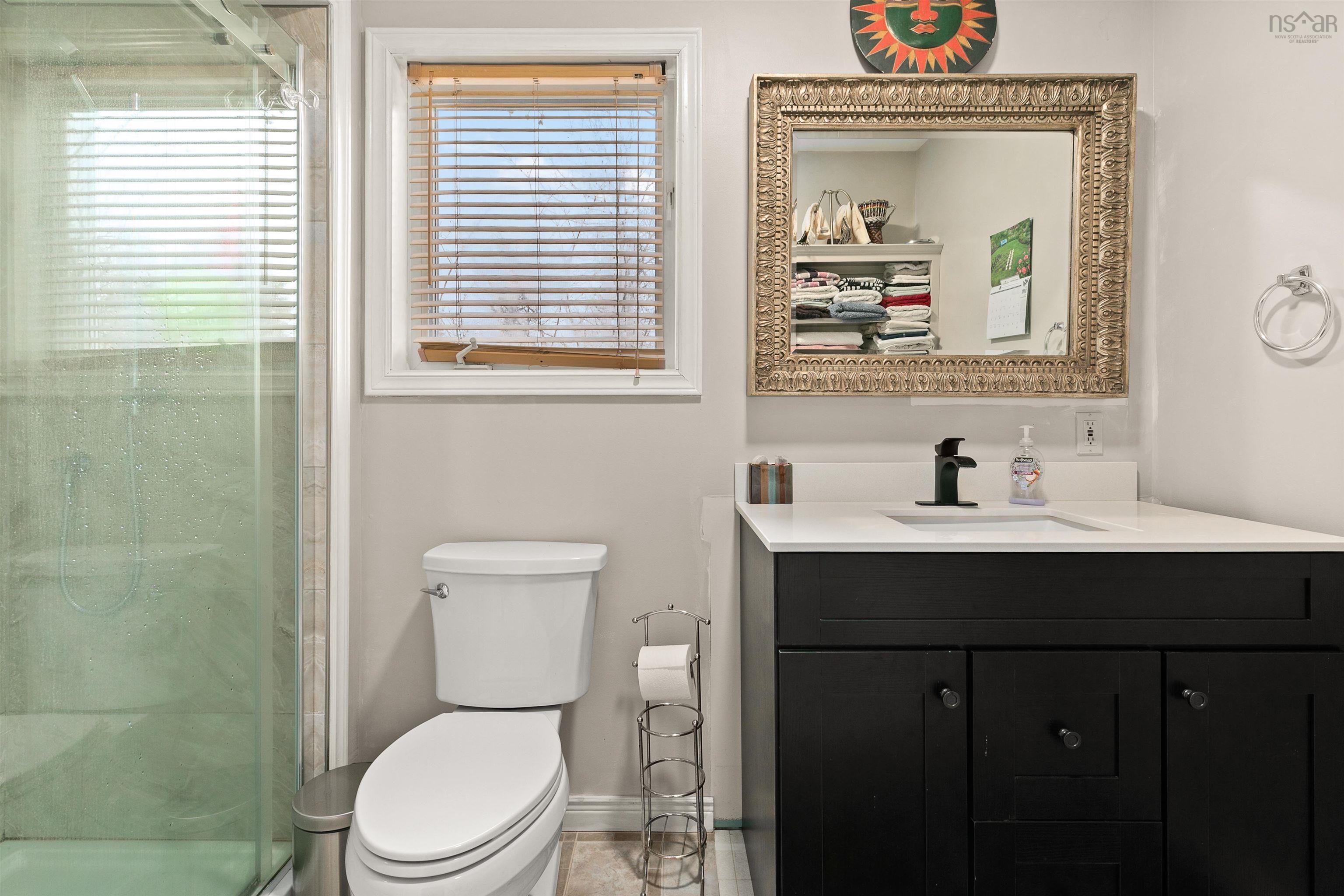 $999,000.00: 45 Southwest Cove Road, Northwest Cove