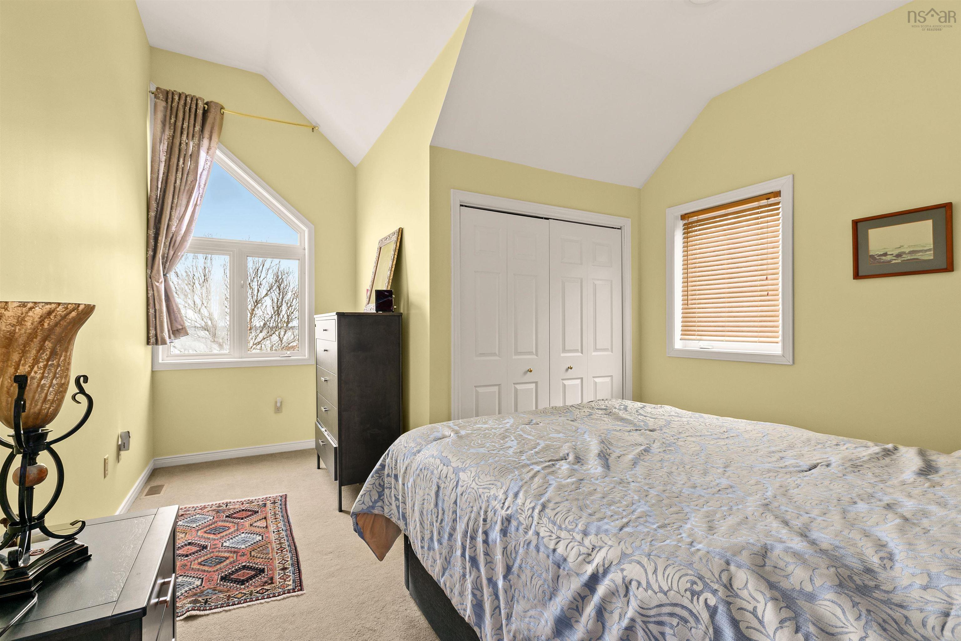 $999,000.00: 45 Southwest Cove Road, Northwest Cove