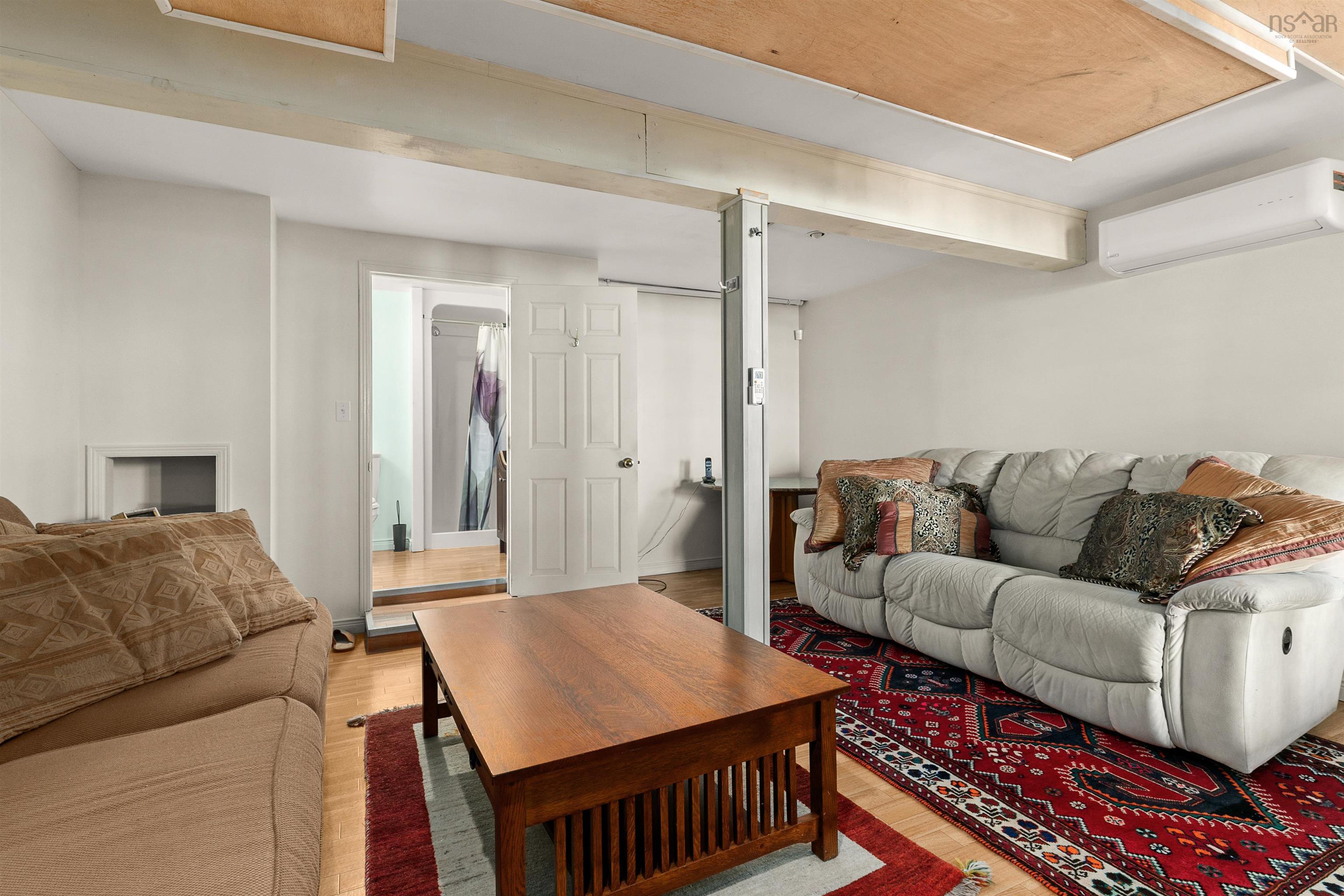 $999,000.00: 45 Southwest Cove Road, Northwest Cove