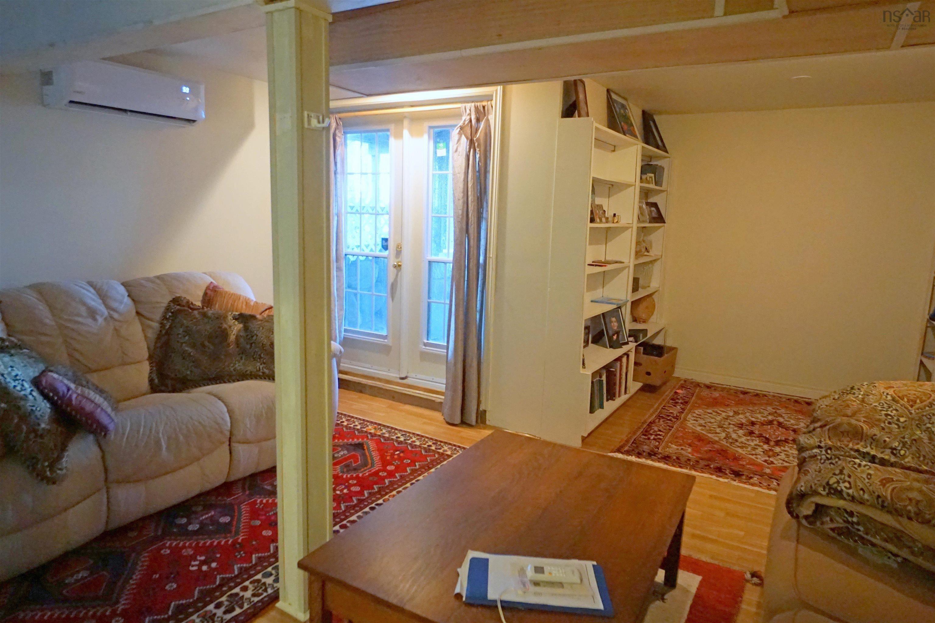 $999,000.00: 45 Southwest Cove Road, Northwest Cove