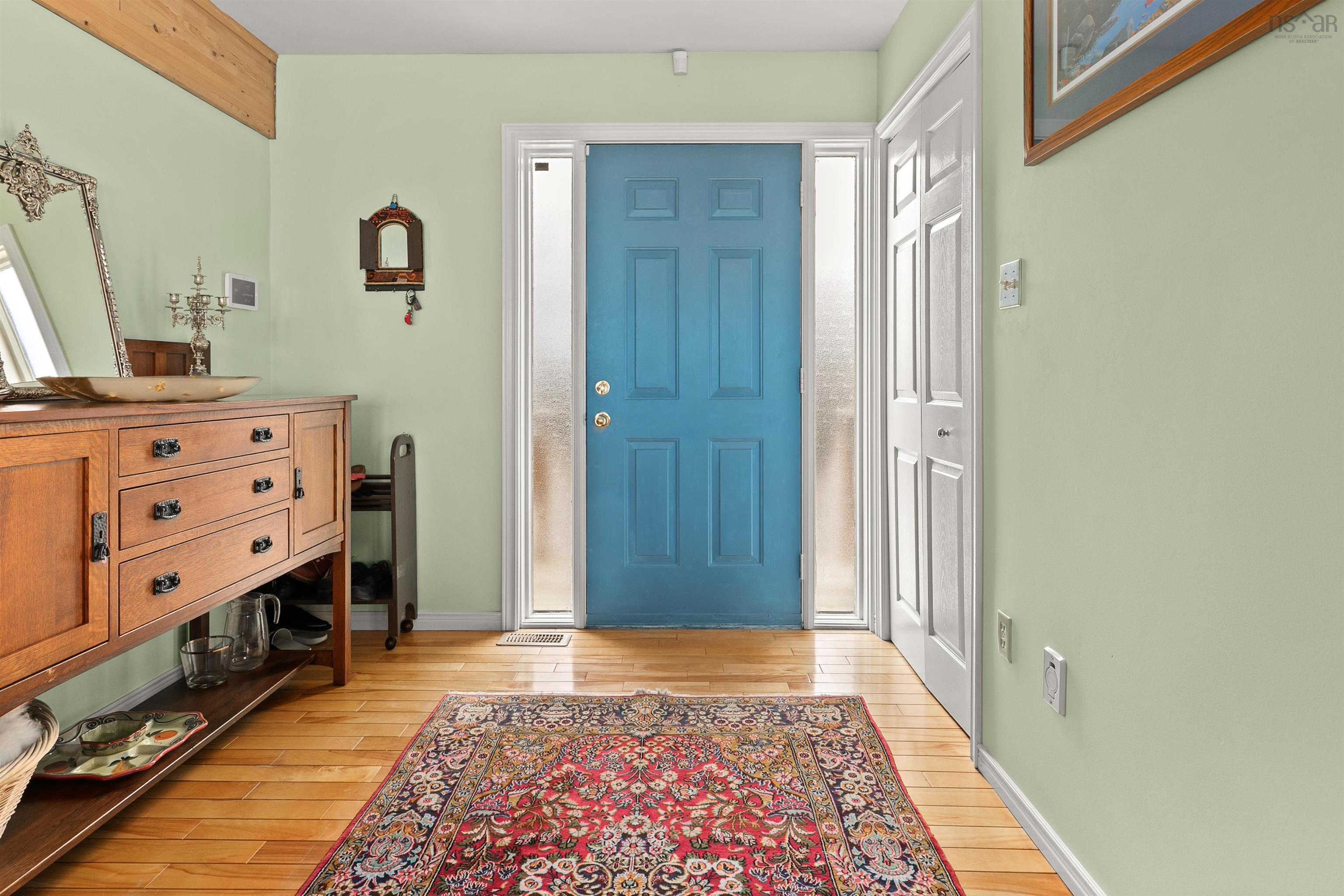 $999,000.00: 45 Southwest Cove Road, Northwest Cove