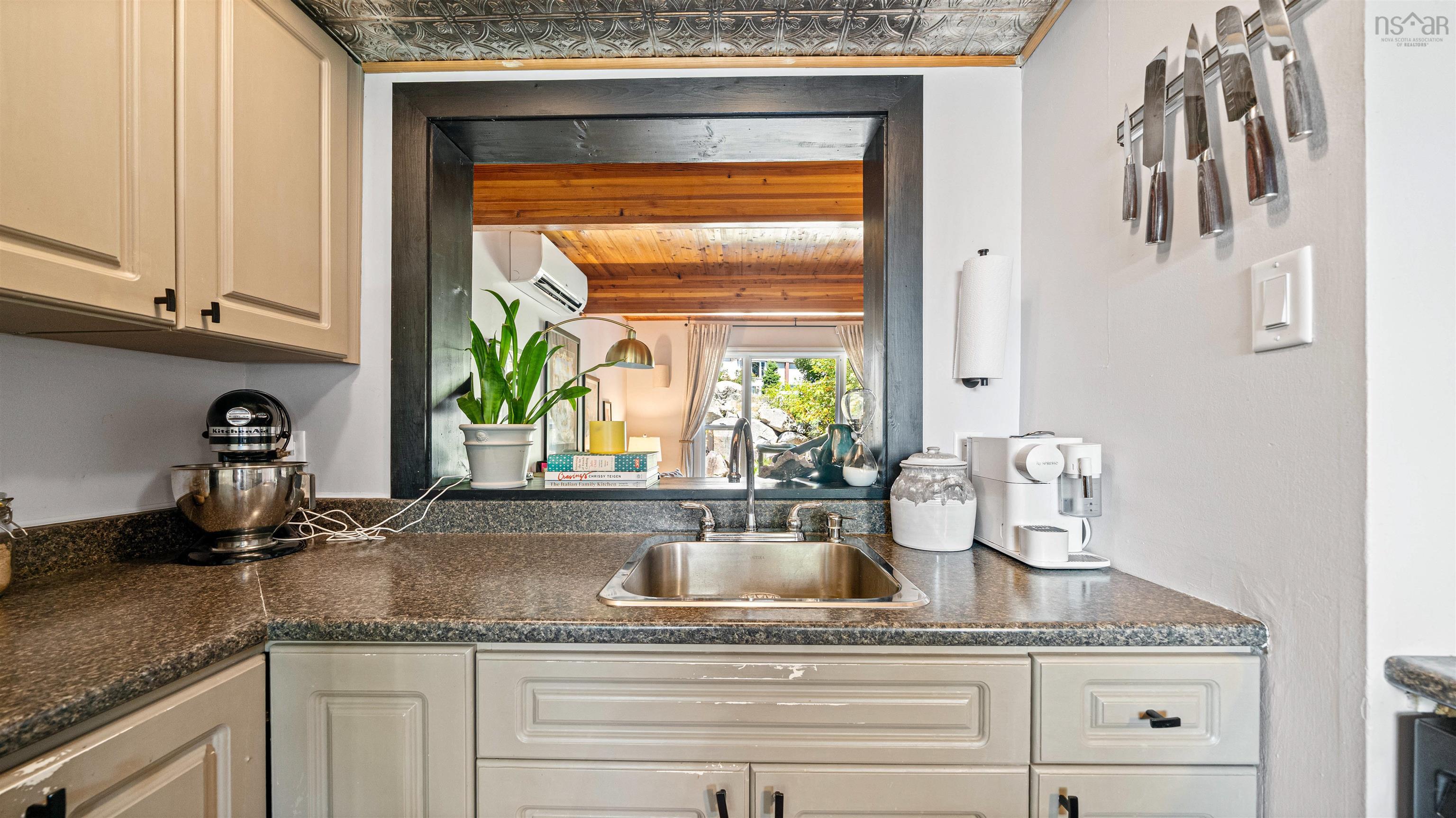 $364,900.00: 206 Ridge Valley Road, Halifax