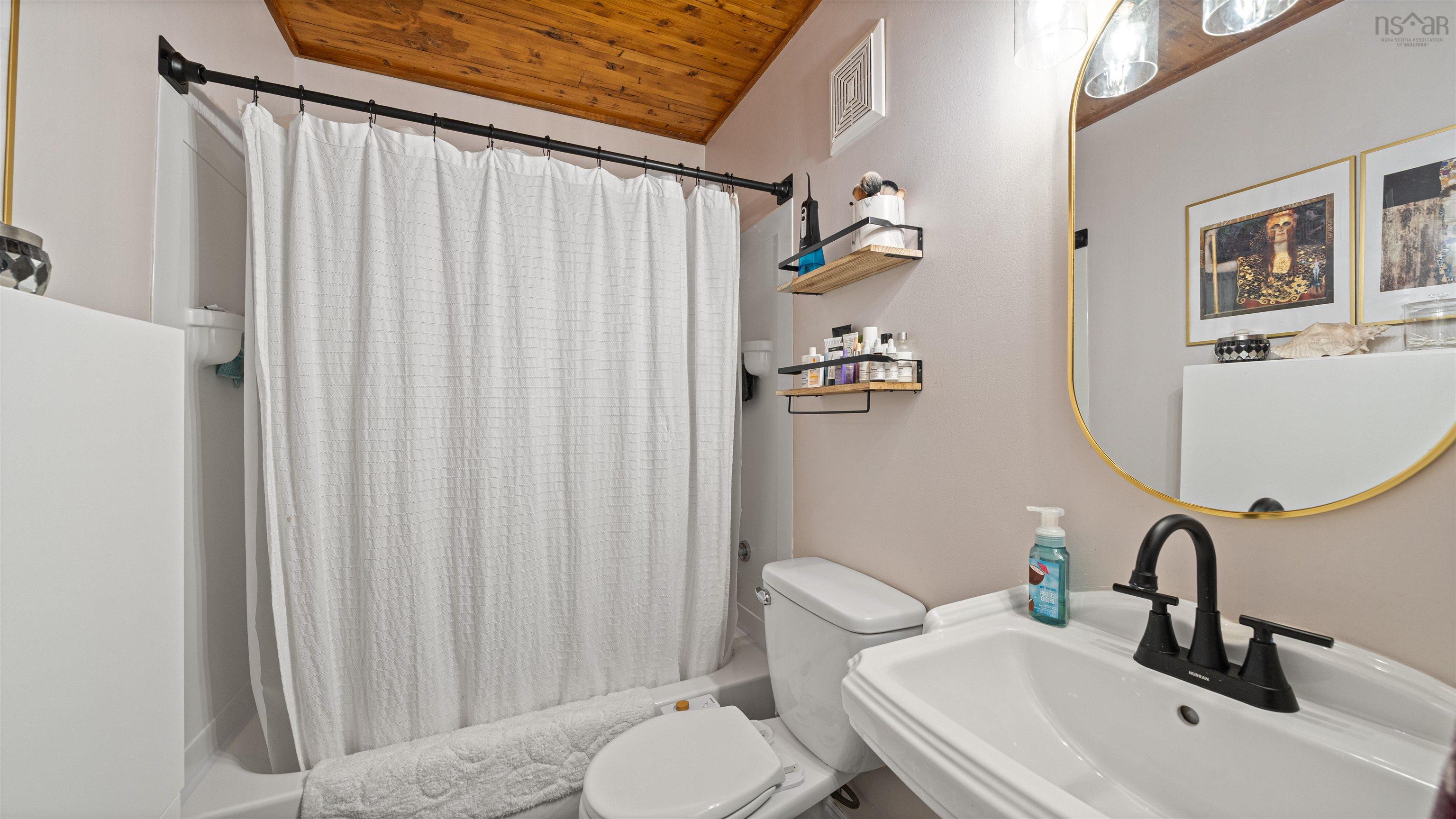 $364,900.00: 206 Ridge Valley Road, Halifax