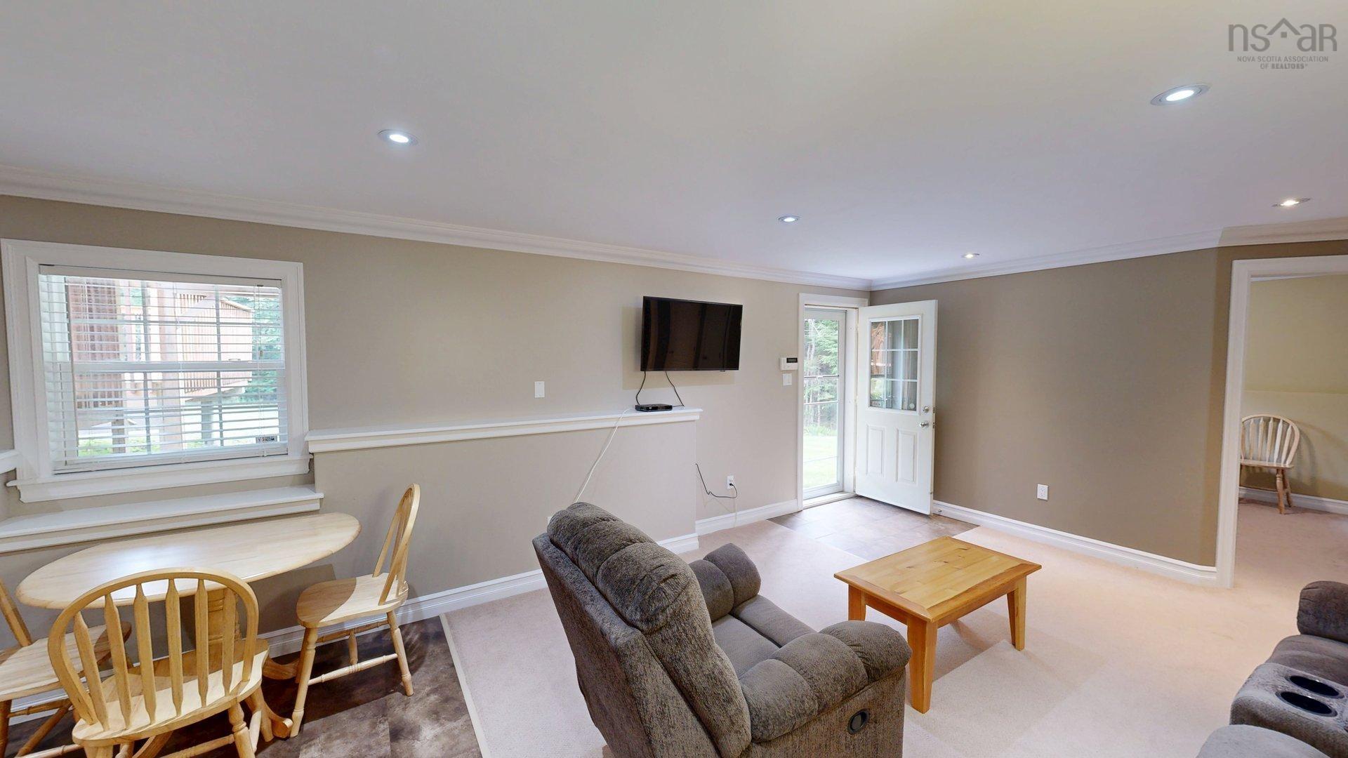 $974,900.00: 1387 Elise Victoria Drive, Windsor Junction