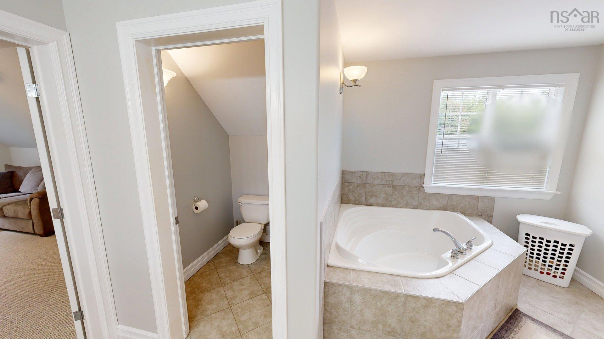 $974,900.00: 1387 Elise Victoria Drive, Windsor Junction