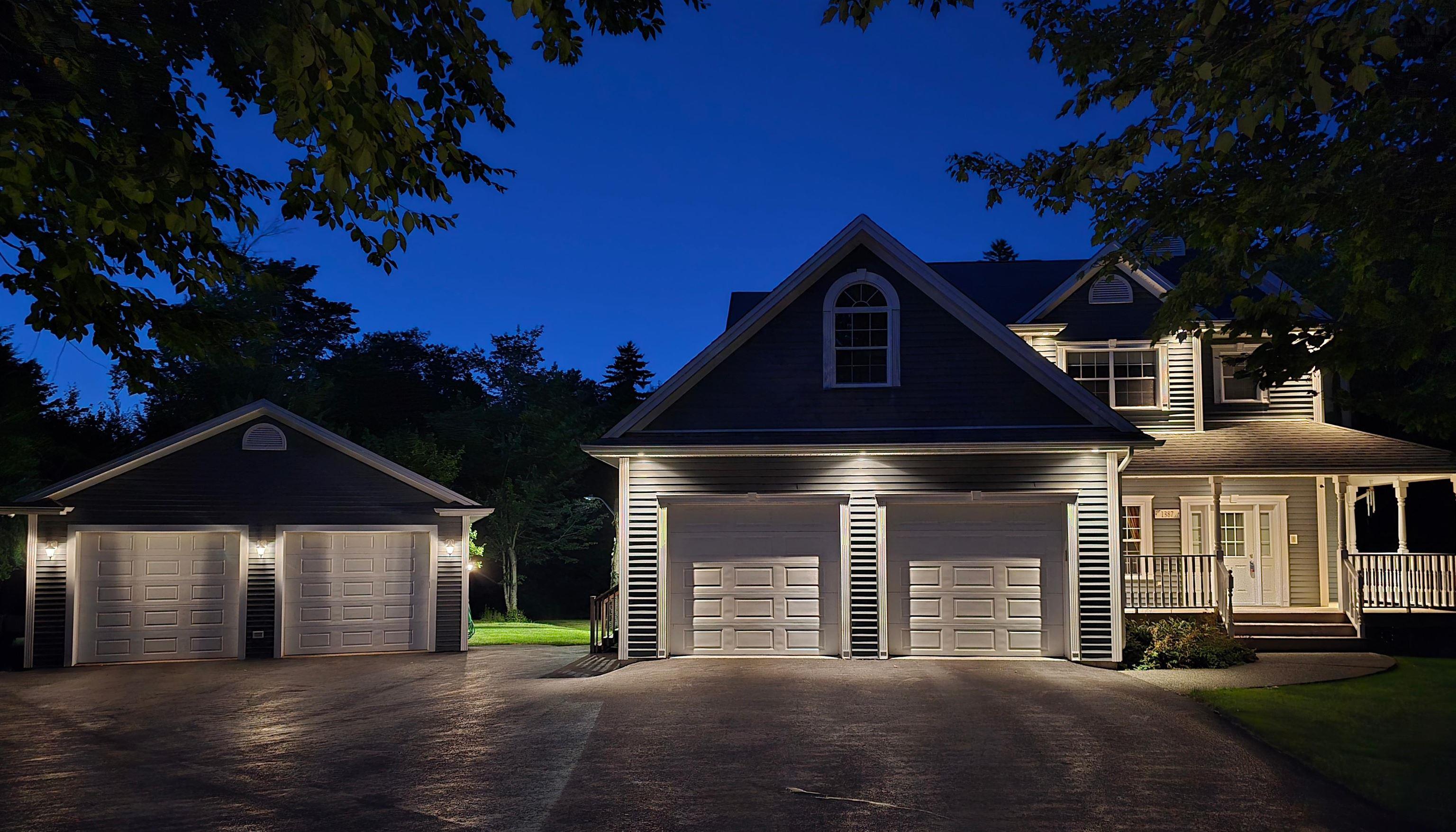 $974,900.00: 1387 Elise Victoria Drive, Windsor Junction