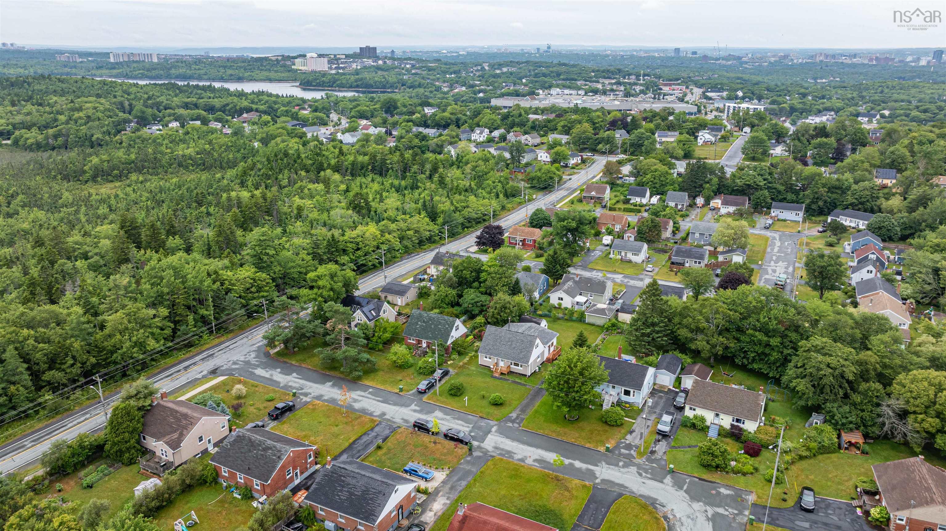 6 Birchfield Crescent, Spryfield, NS (MLS 202520000)