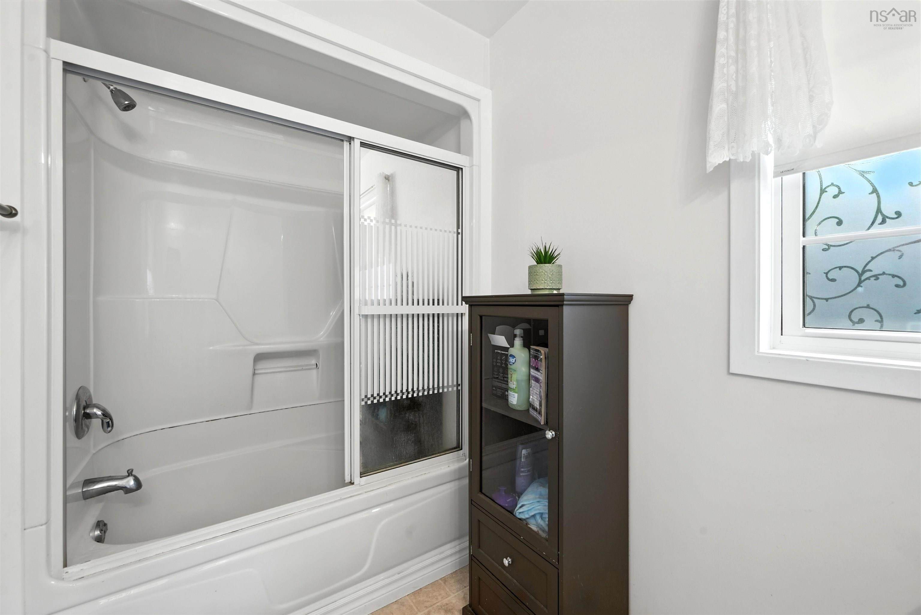 $575,000.00: 28 Frederick Lane, Beaver Bank