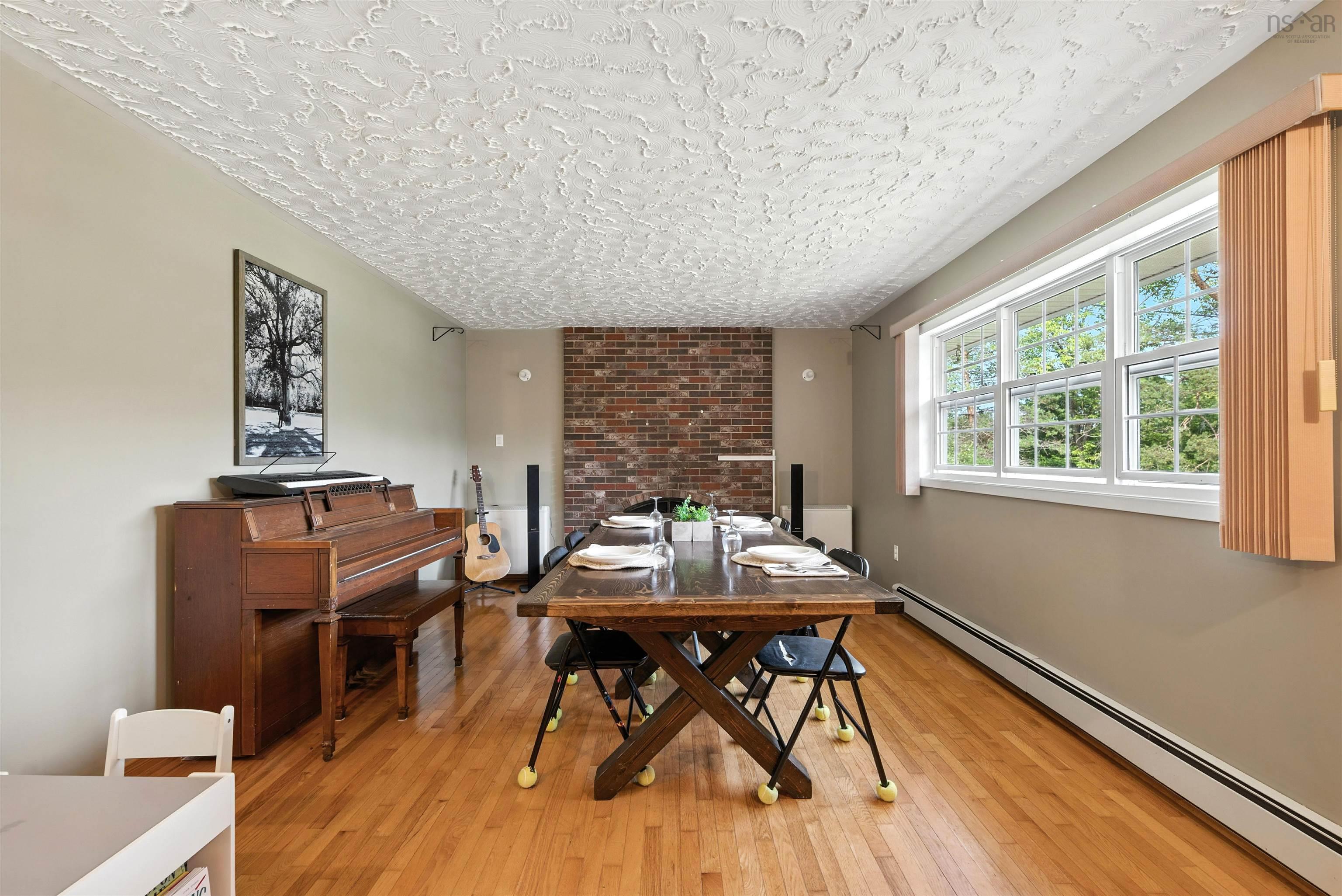 $575,000.00: 28 Frederick Lane, Mayflower