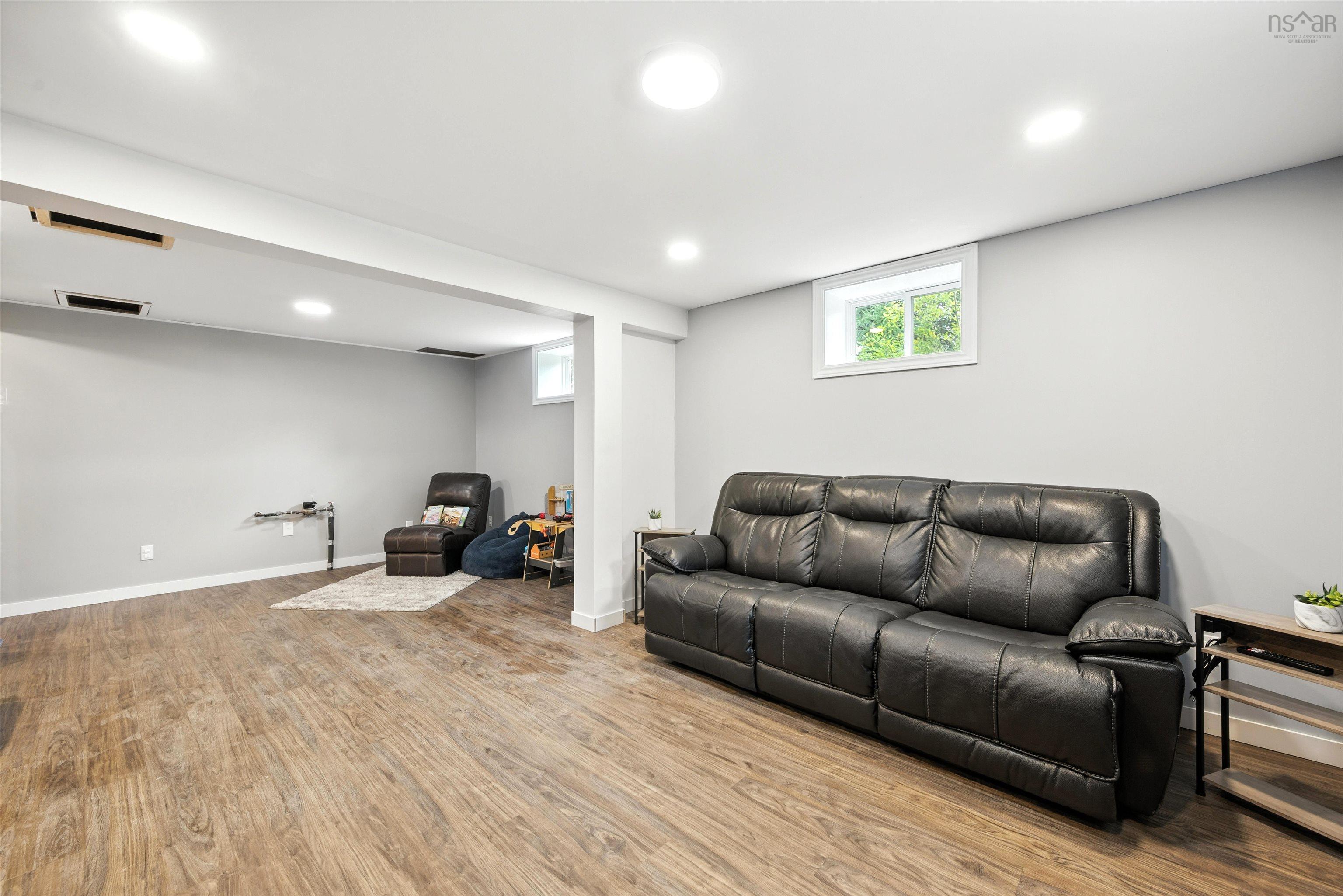 $575,000.00: 28 Frederick Lane, Beaver Bank