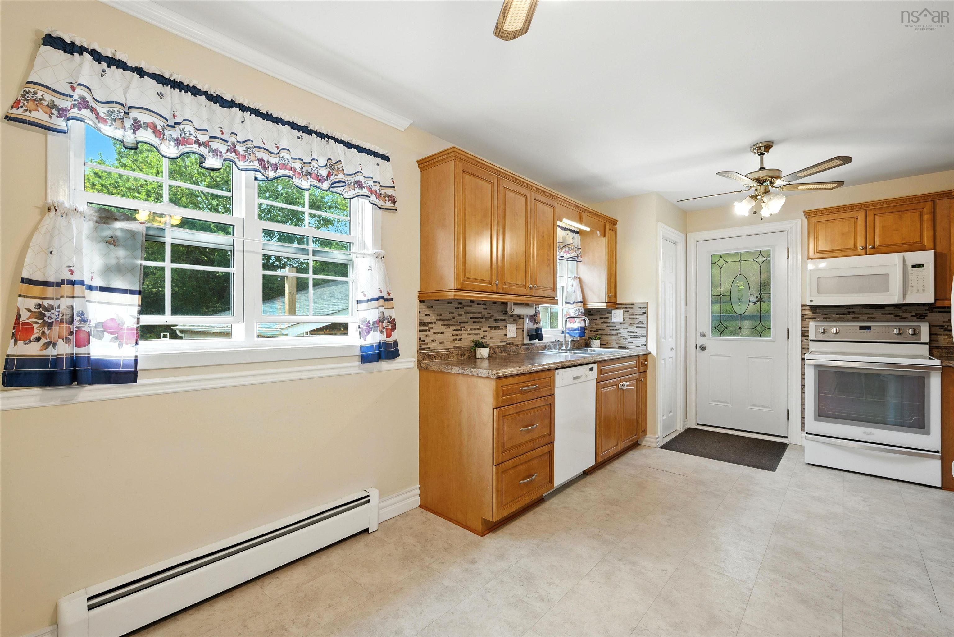 $575,000.00: 28 Frederick Lane, Mayflower