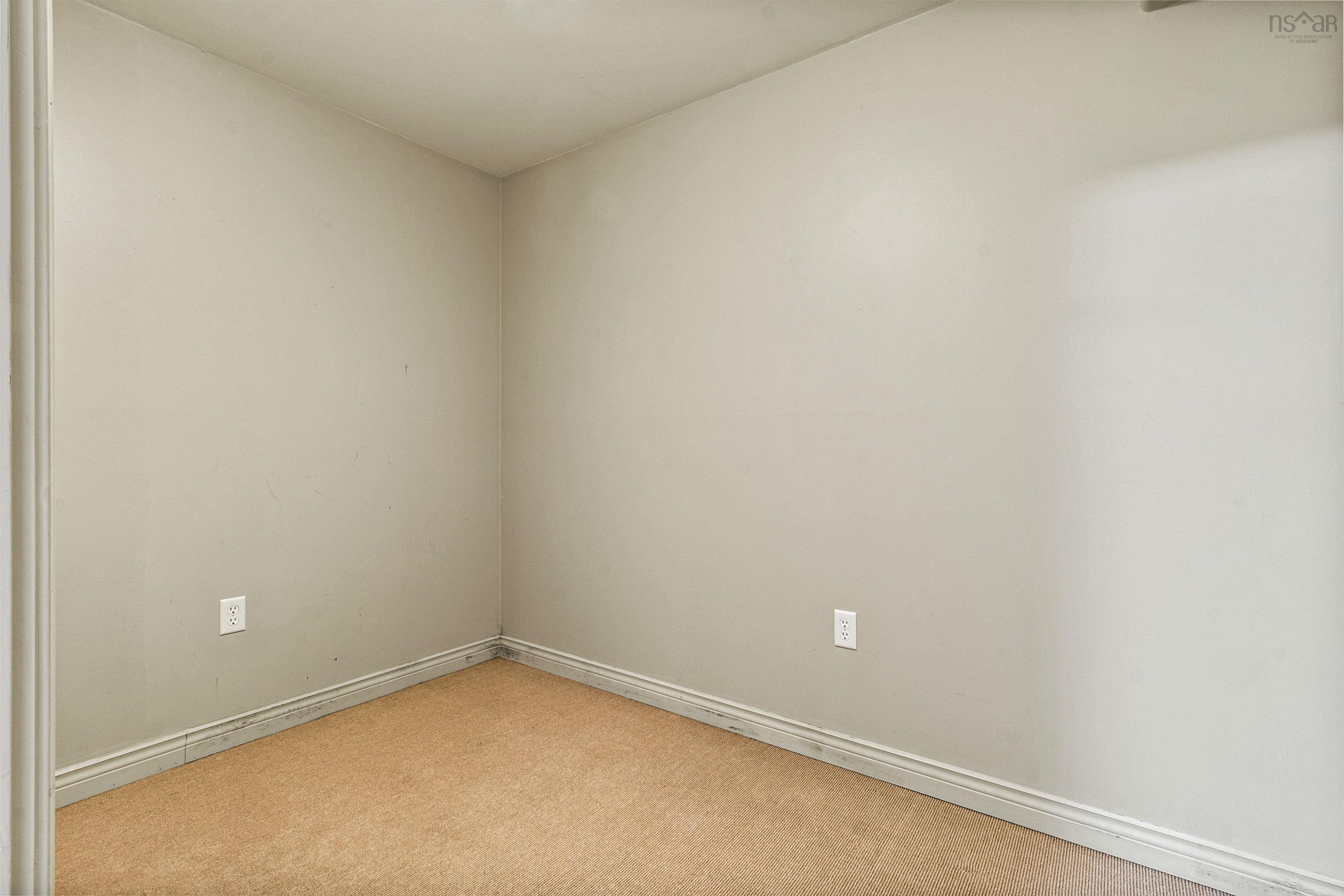 $625,000.00: 332 Oceanview Drive, Bedford