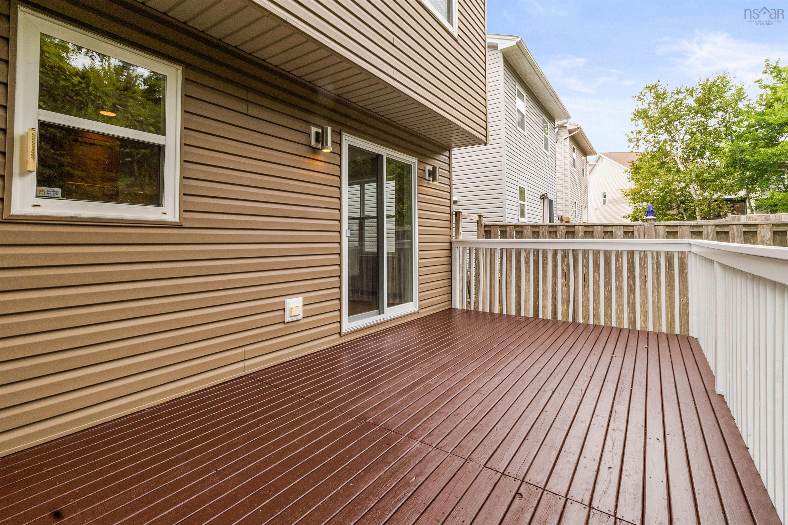 $625,000.00: 332 Oceanview Drive, Bedford