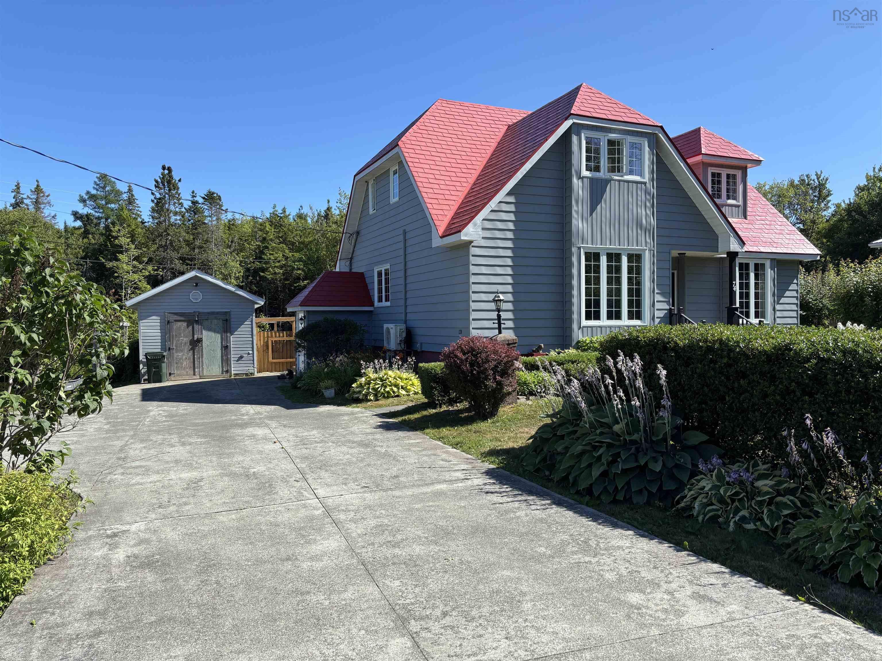 $475,000.00: 74 Sunrise Drive, Georges River