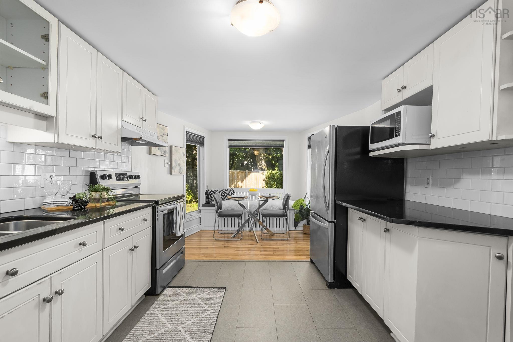 $879,900.00: 1671 Chestnut Street, Halifax Peninsula