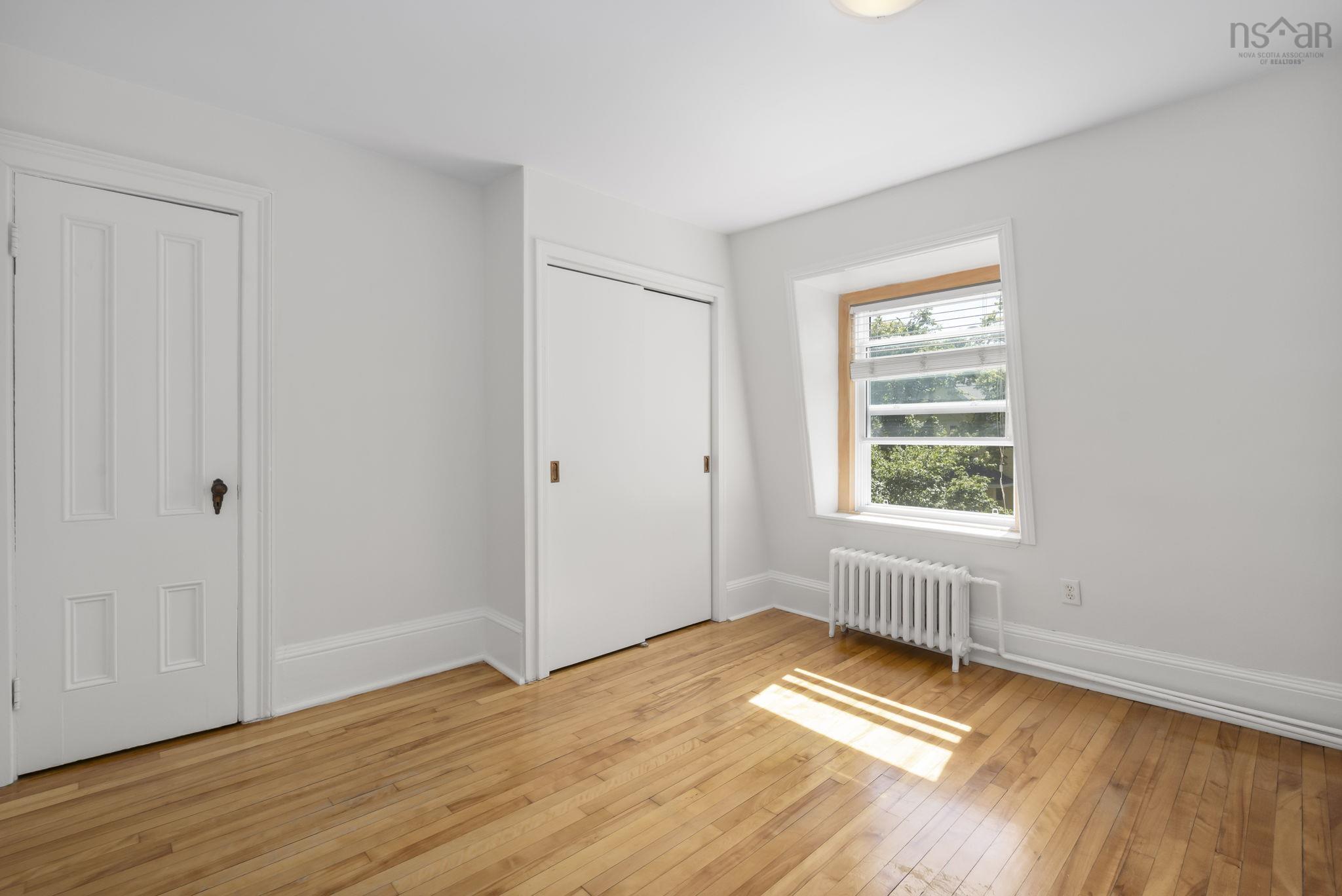 $879,900.00: 1671 Chestnut Street, Halifax Peninsula