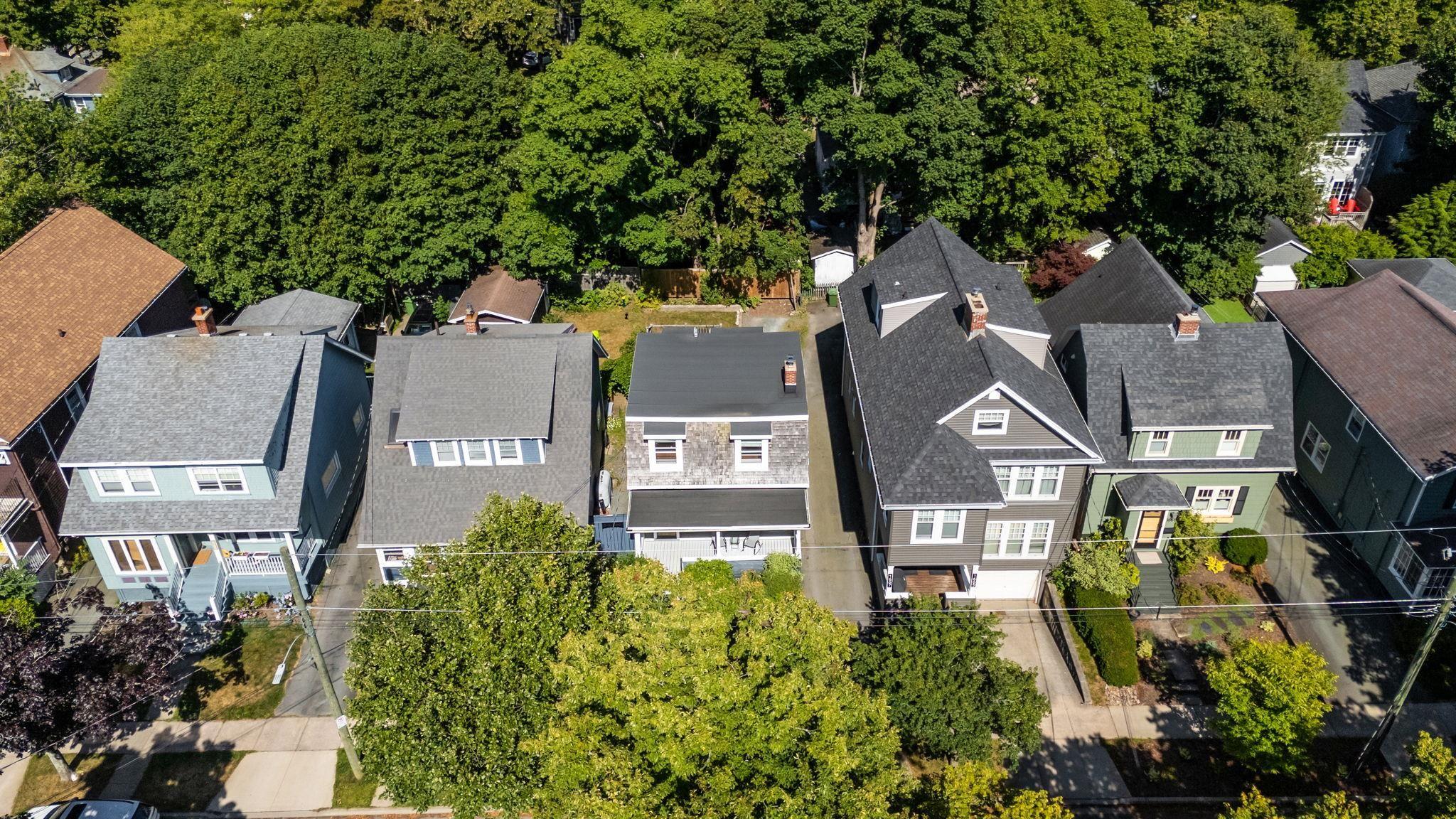 $879,900.00: 1671 Chestnut Street, Halifax Peninsula