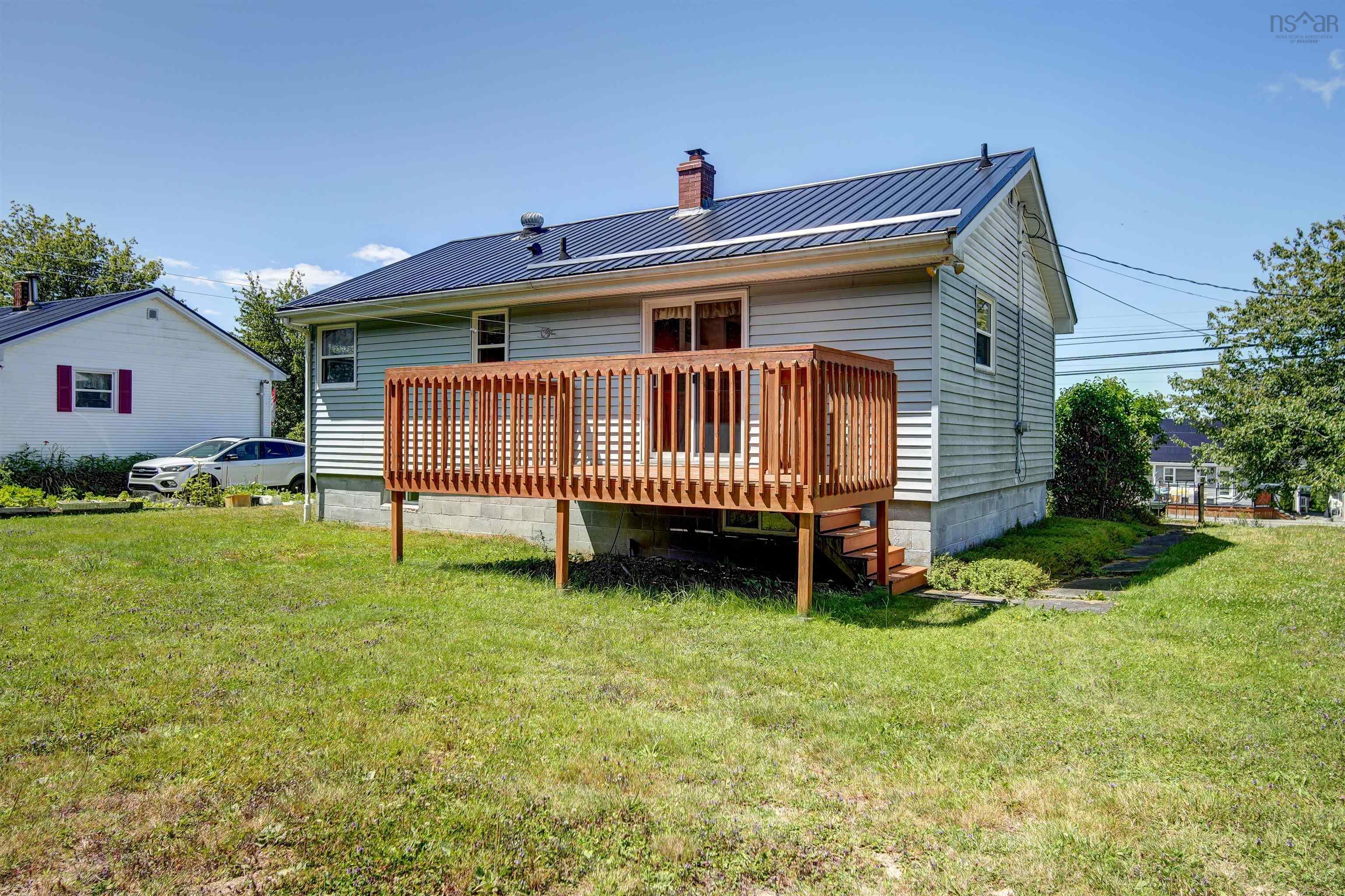 $424,999.00: 2650 Prospect Road, Whites Lake
