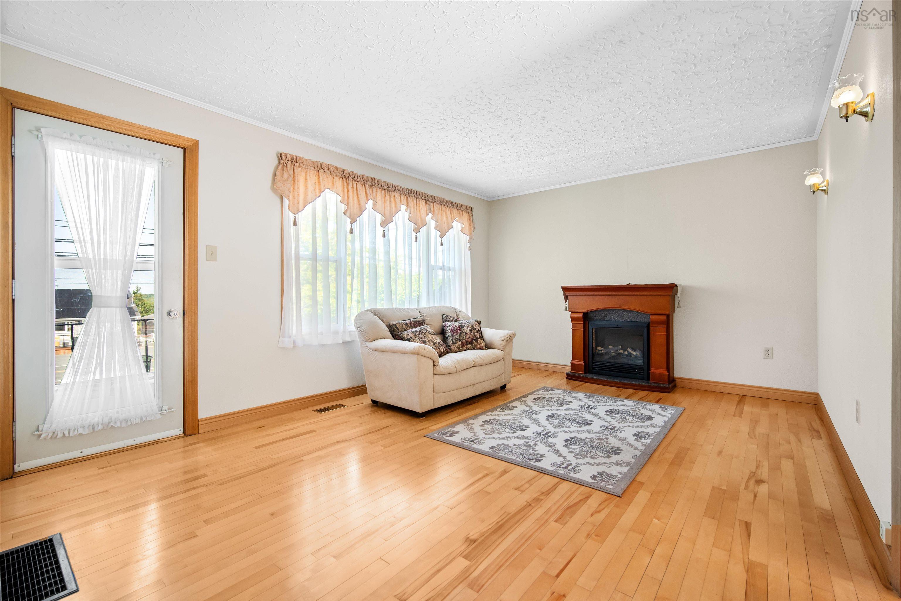 $424,999.00: 2650 Prospect Road, Whites Lake