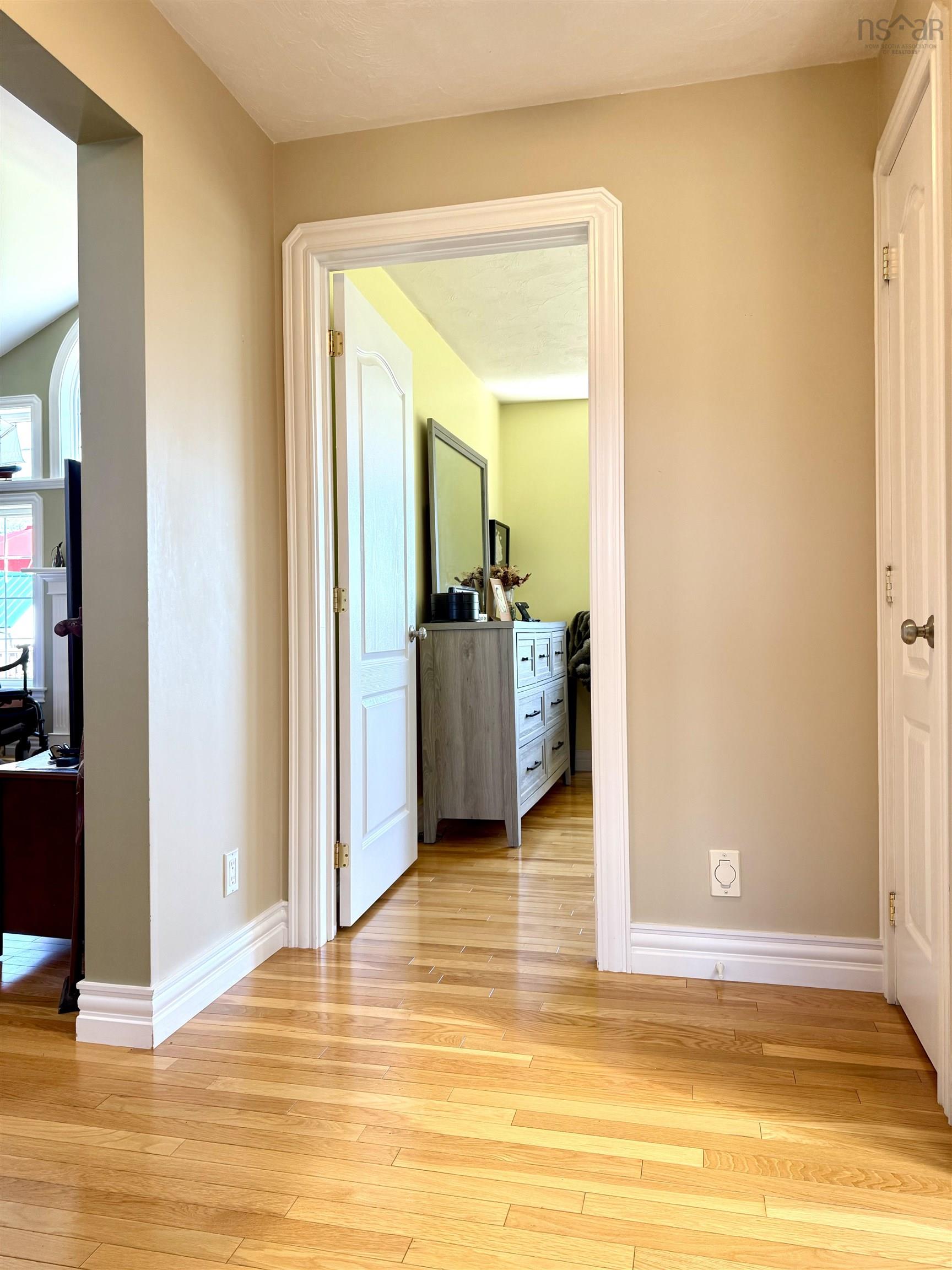 $899,900.00: 9345 366 Highway, Port Howe