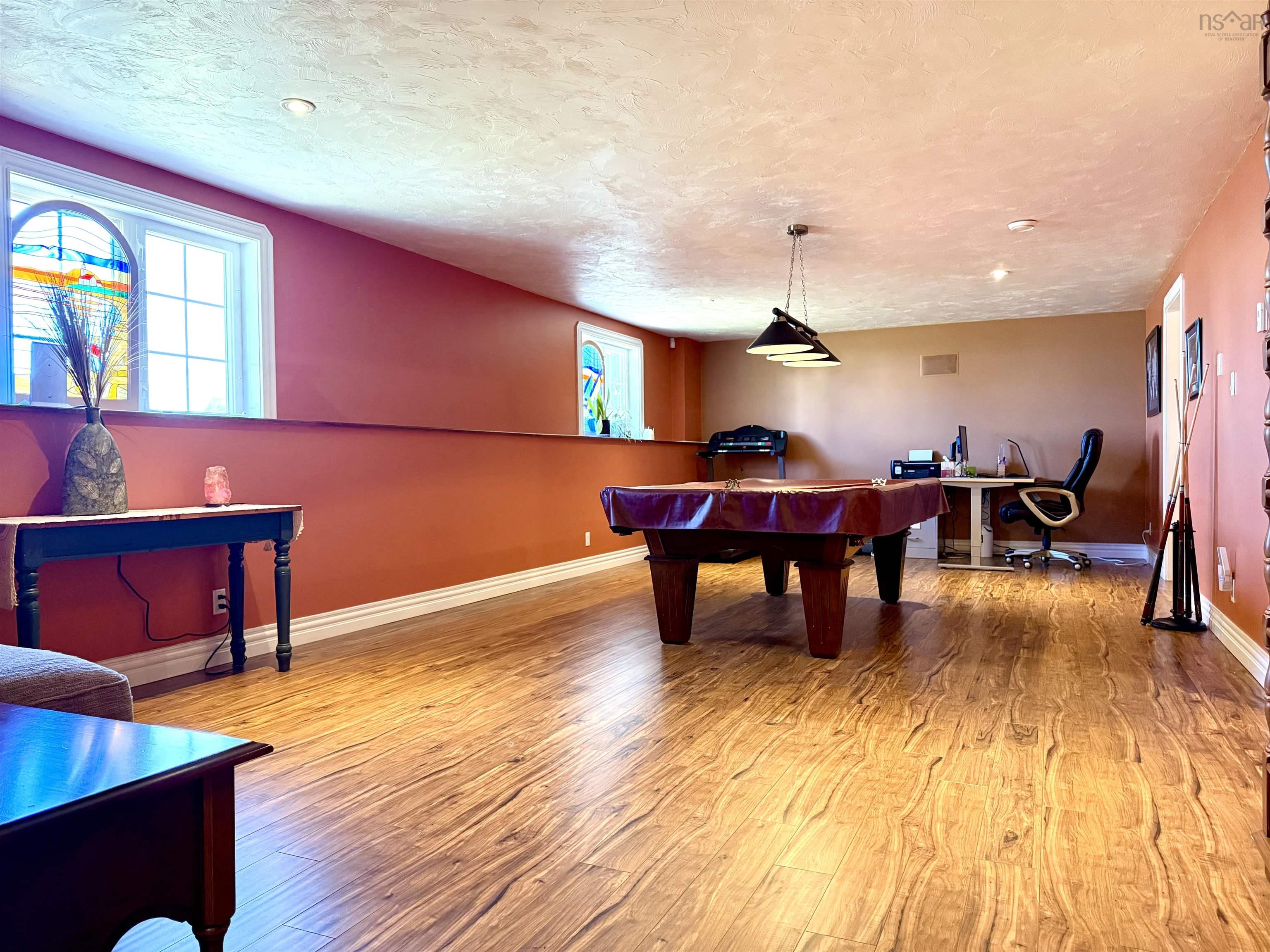 $899,900.00: 9345 366 Highway, Port Howe