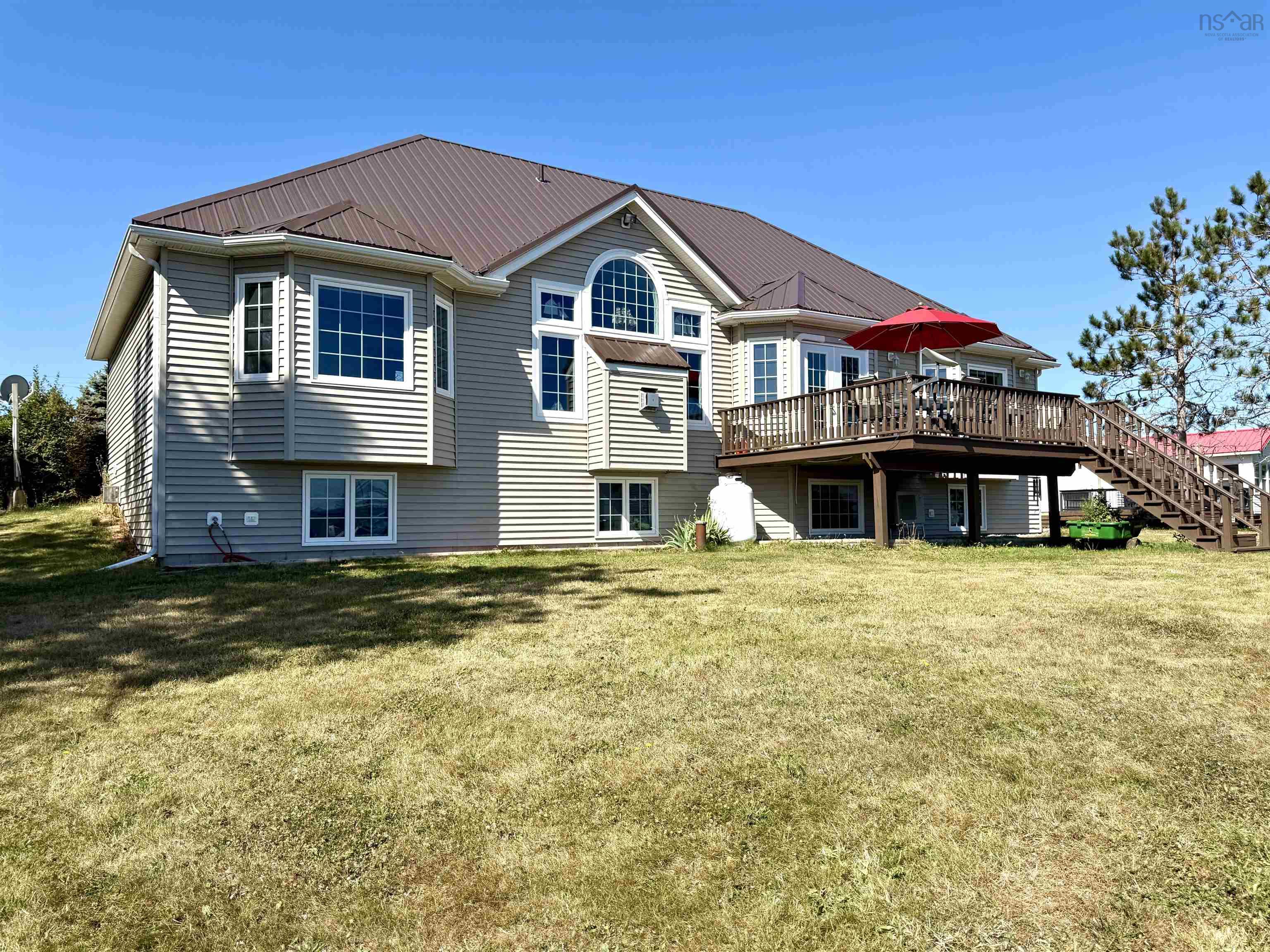 $899,900.00: 9345 366 Highway, Port Howe