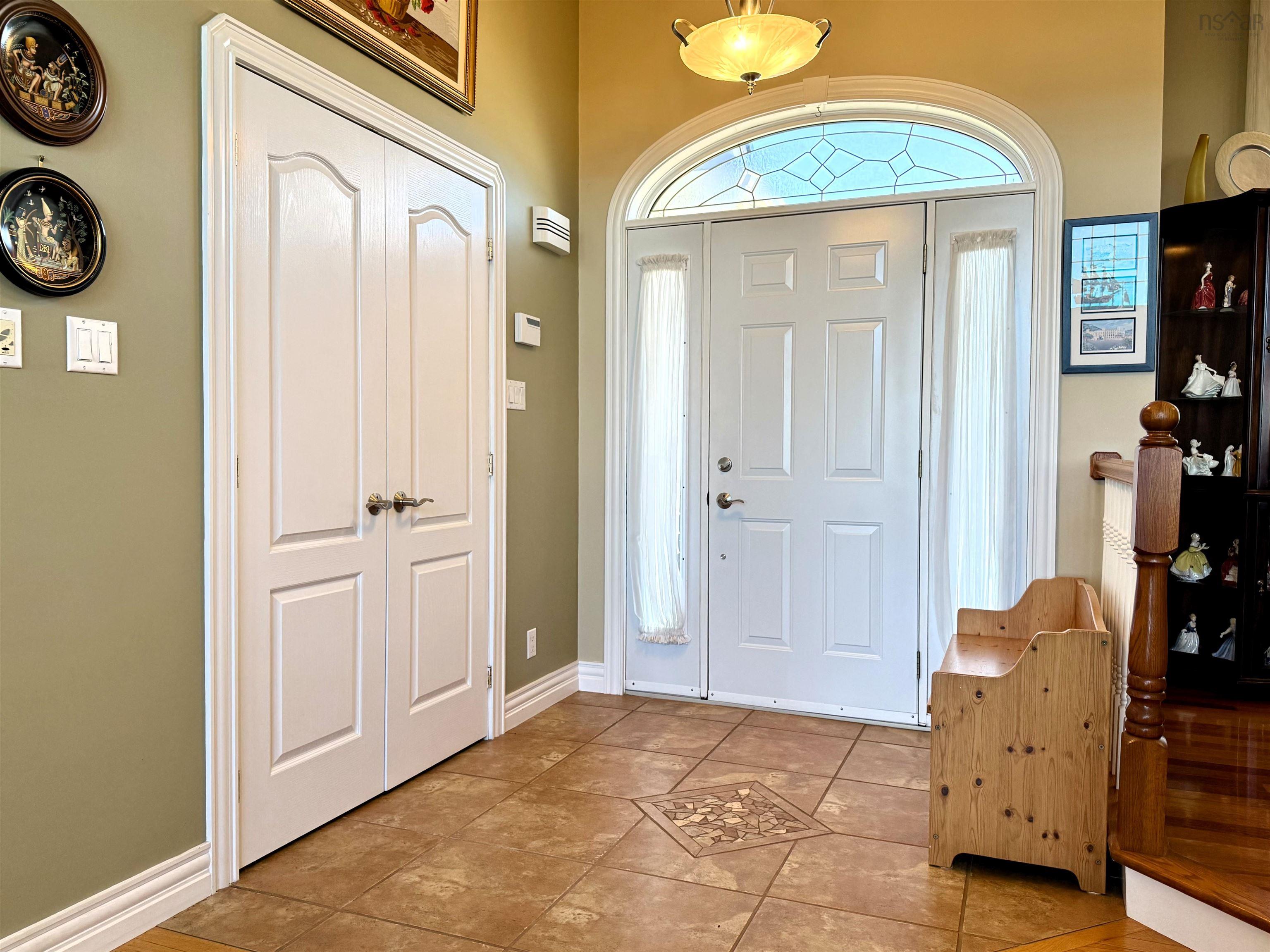 $899,900.00: 9345 366 Highway, Port Howe