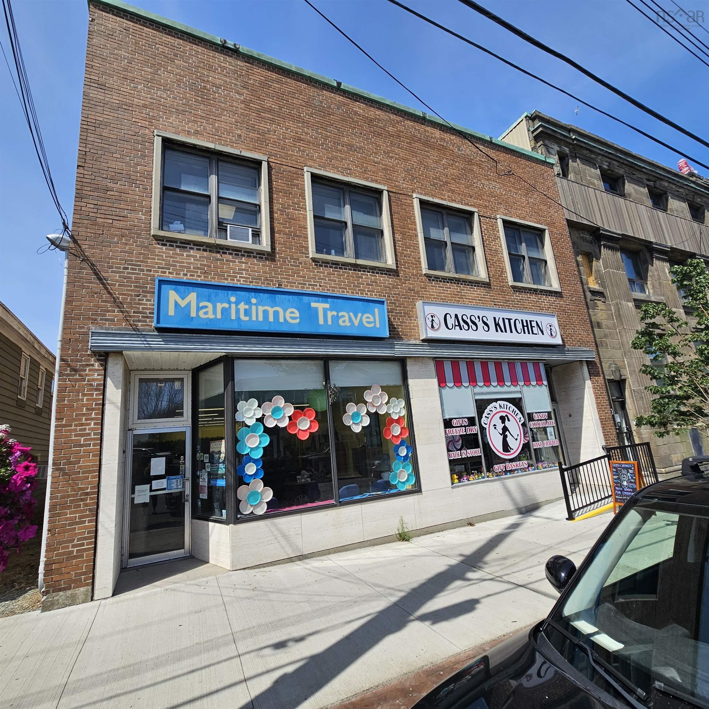 $695,000.00: 188 Charlotte Street, Sydney