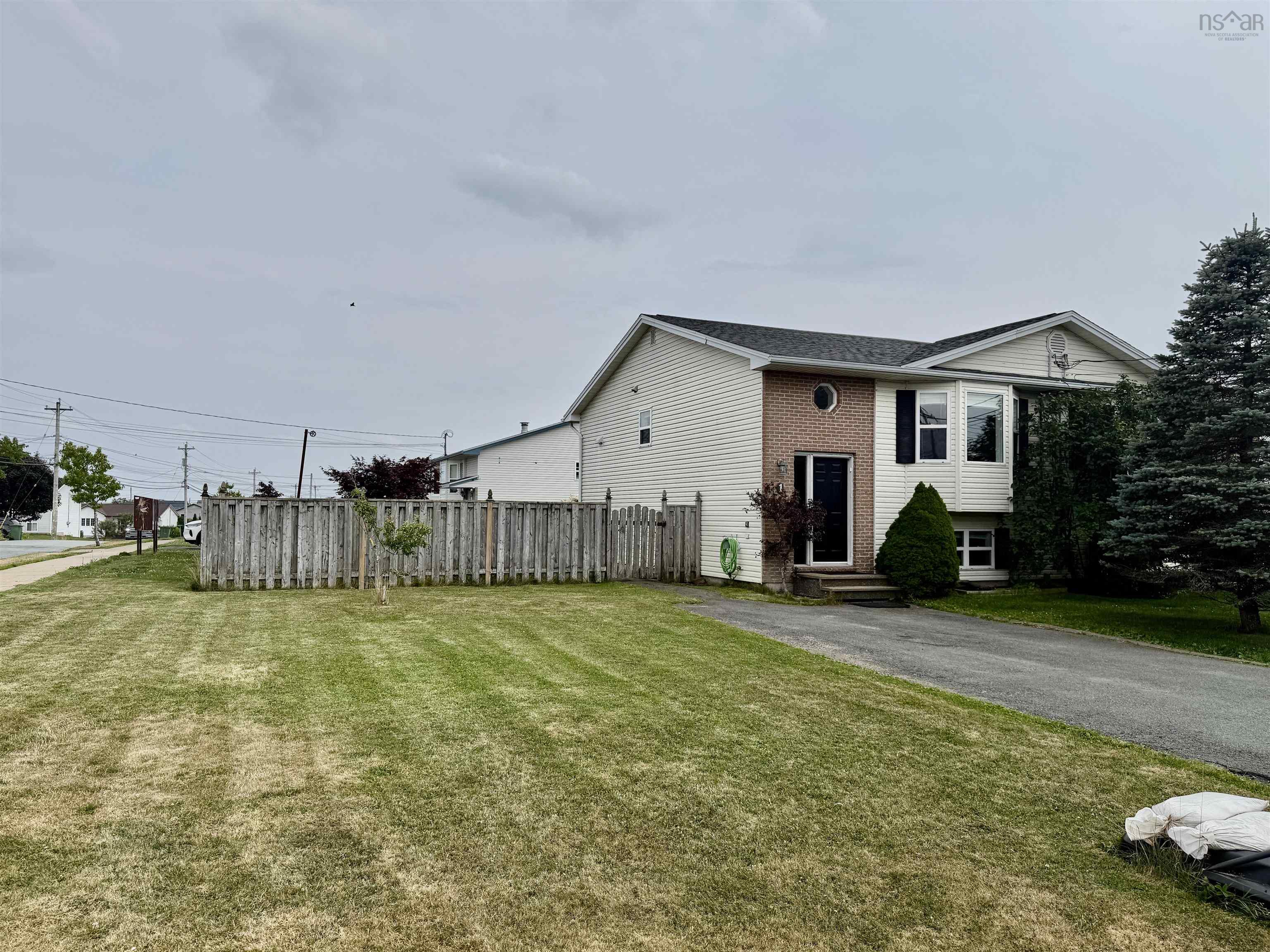 $409,000.00: 1 Kohar Court, Eastern Passage