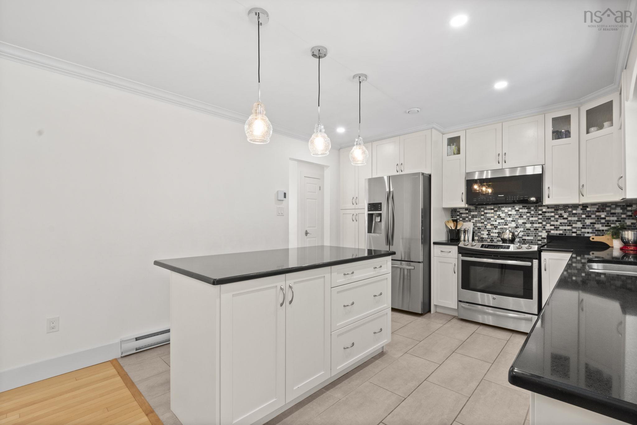 $634,900.00: 28 Horizon Road, Bedford