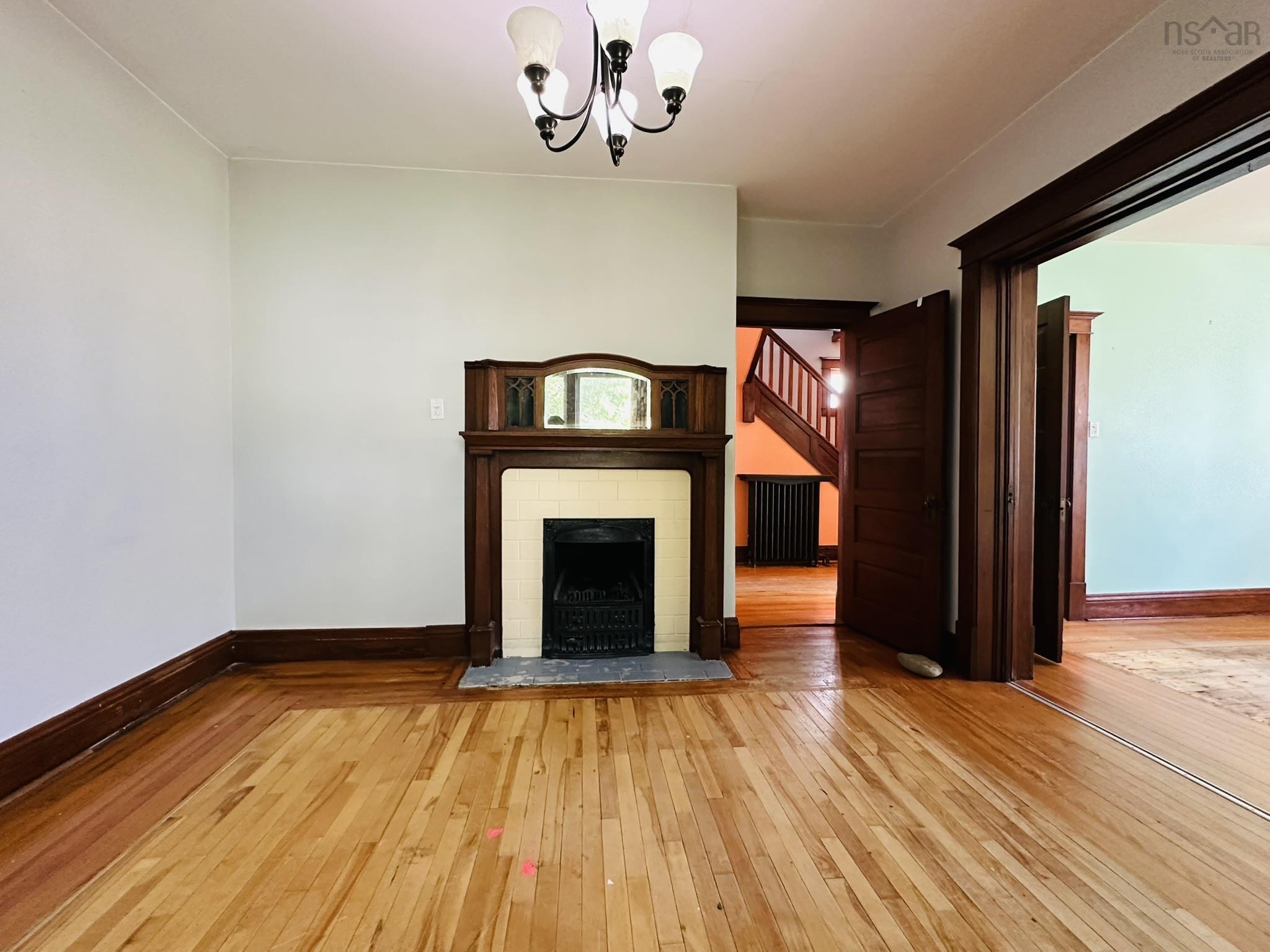 $155,500.00: 12 Fairview Avenue, Stellarton