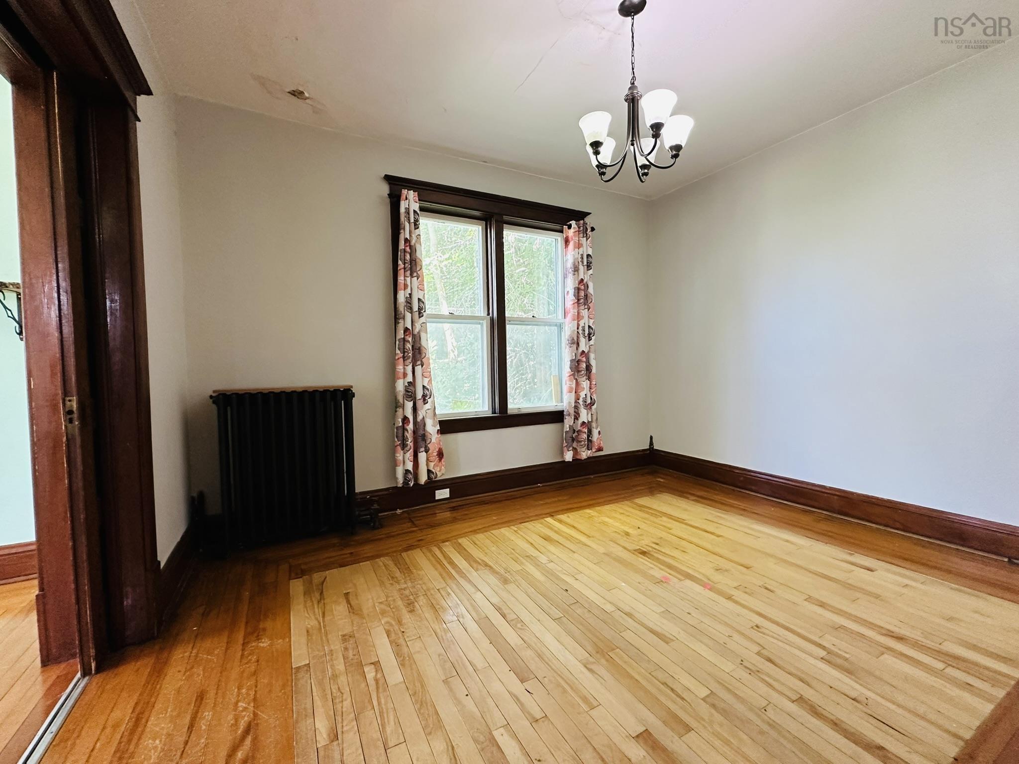 $155,500.00: 12 Fairview Avenue, Stellarton