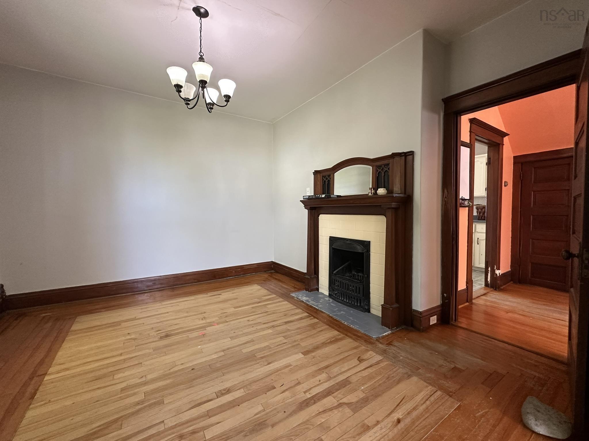 $155,500.00: 12 Fairview Avenue, Stellarton