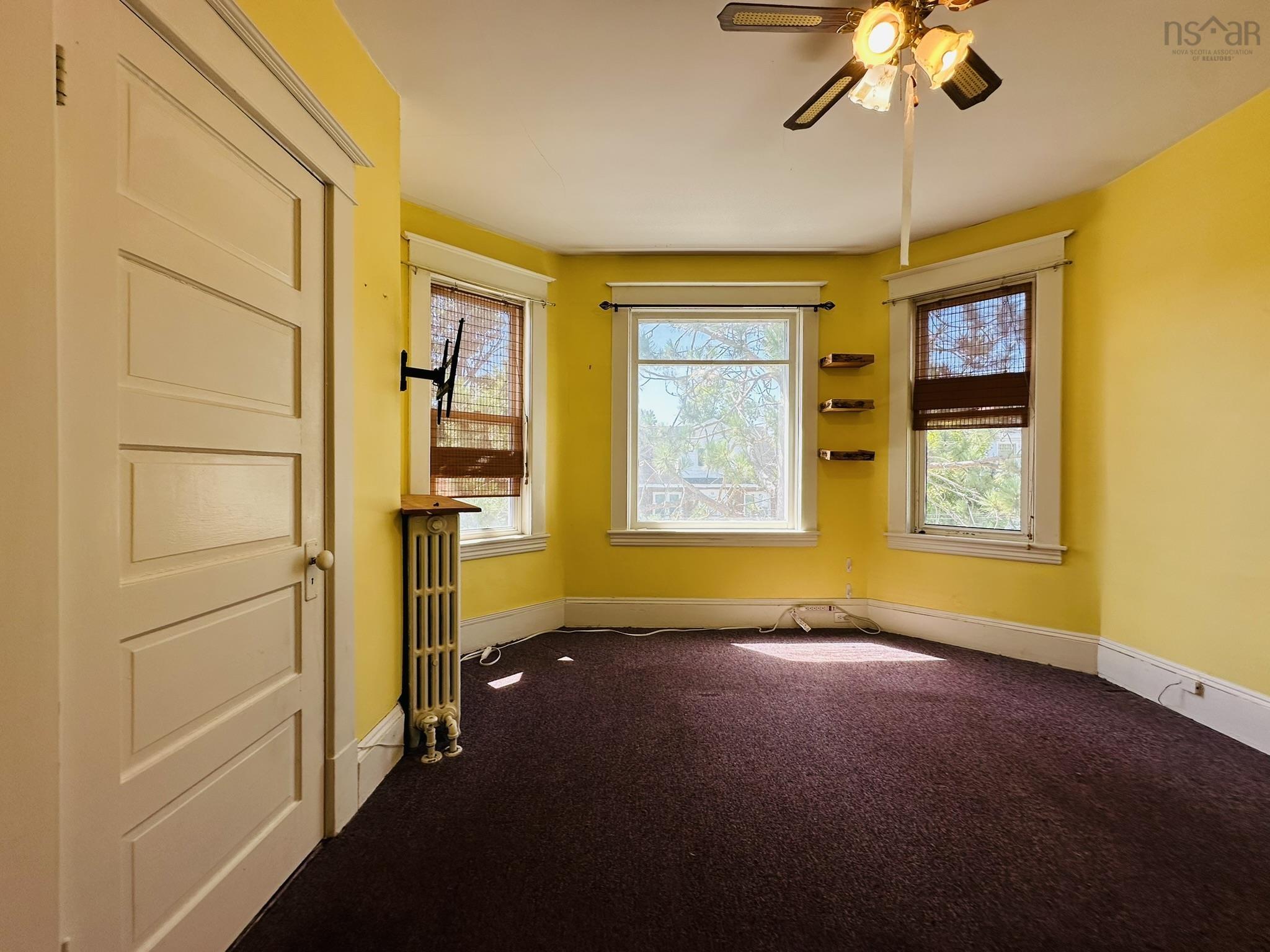 $155,500.00: 12 Fairview Avenue, Stellarton