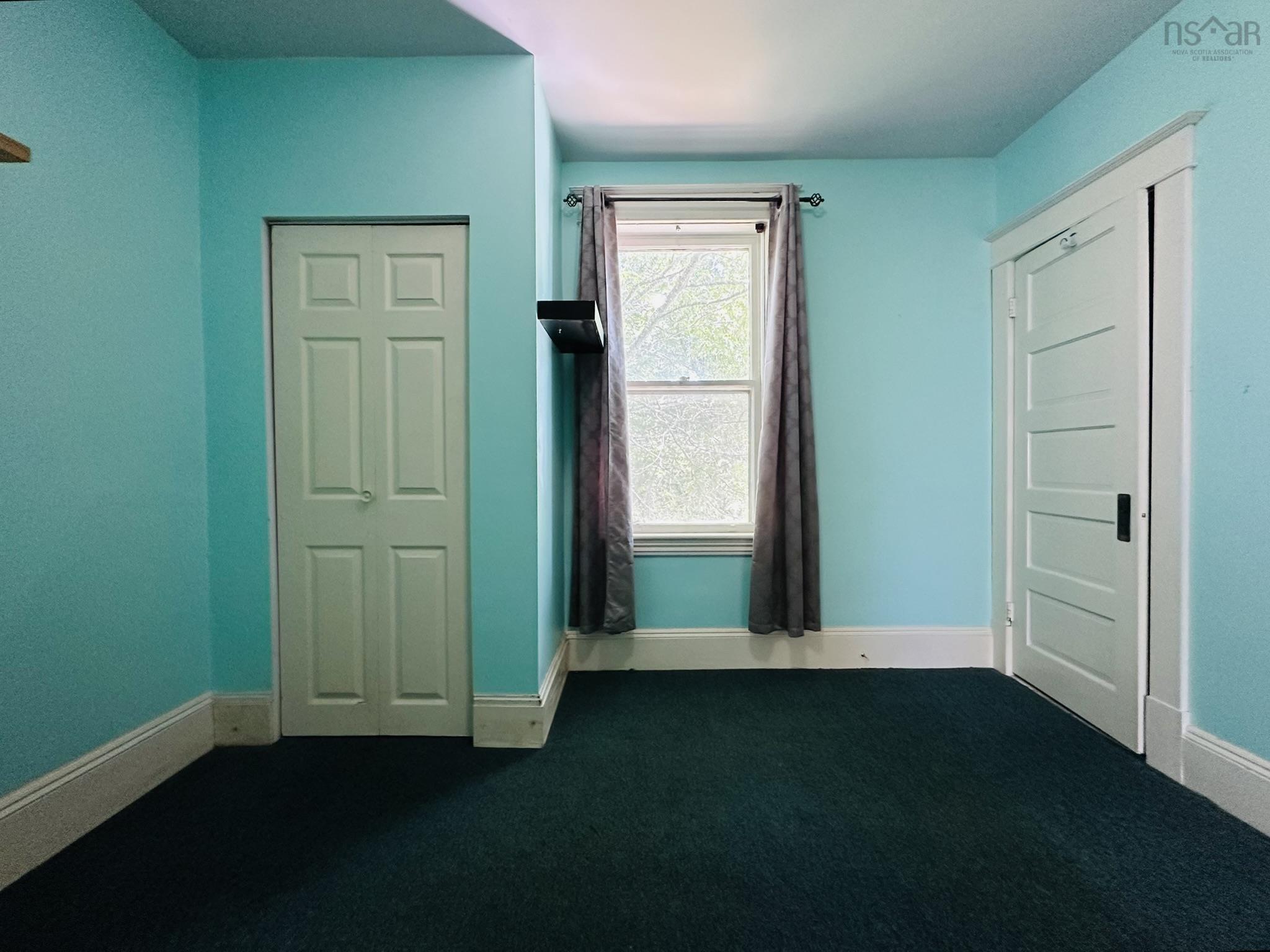 $155,500.00: 12 Fairview Avenue, Stellarton