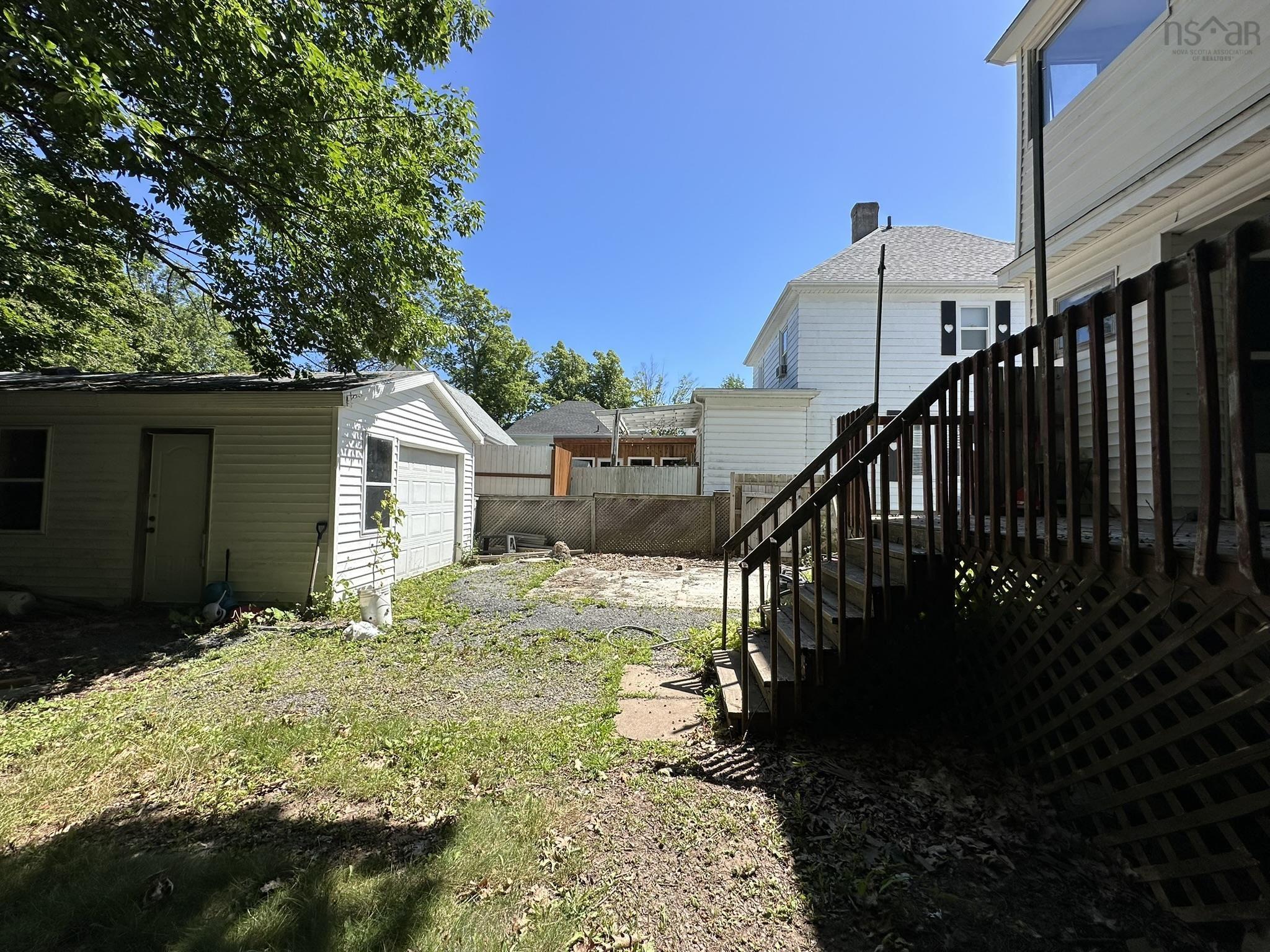 $155,500.00: 12 Fairview Avenue, Stellarton