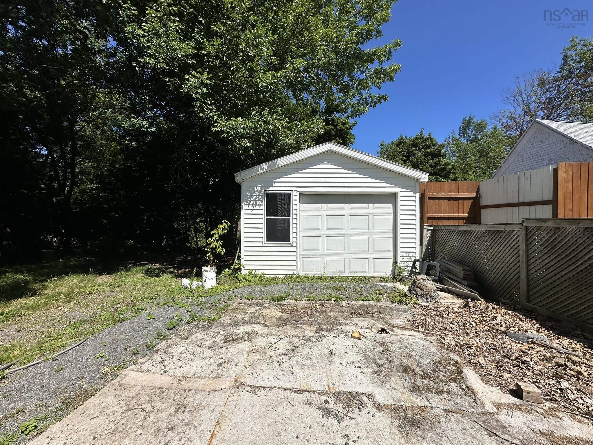 $155,500.00: 12 Fairview Avenue, Stellarton