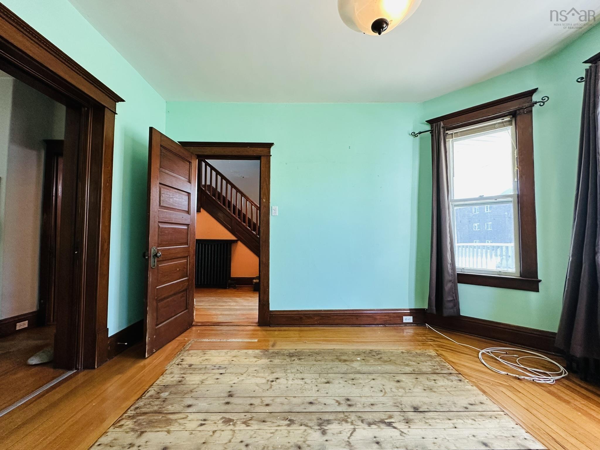 $155,500.00: 12 Fairview Avenue, Stellarton