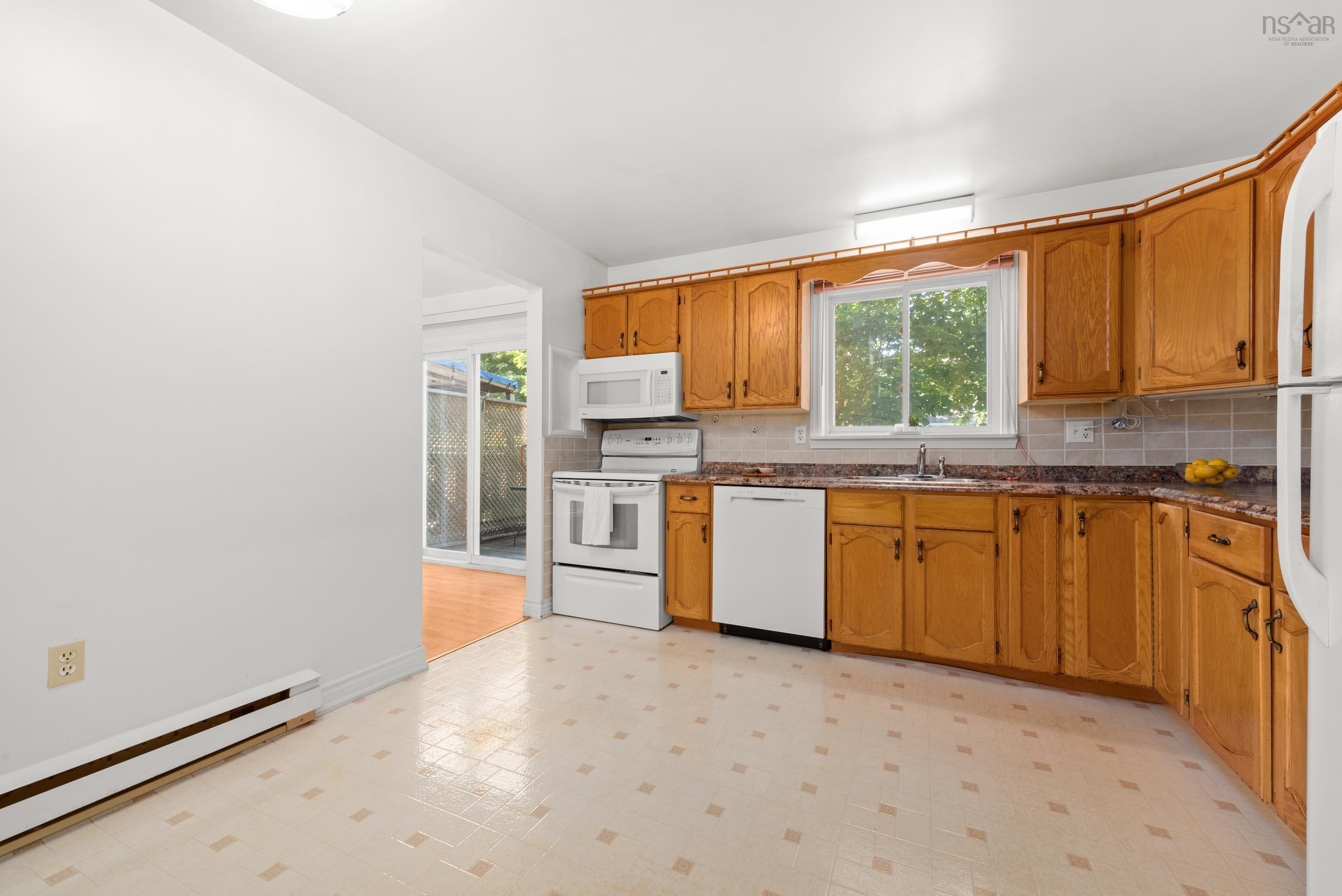 $429,900.00: 6 Venice Court, Dartmouth