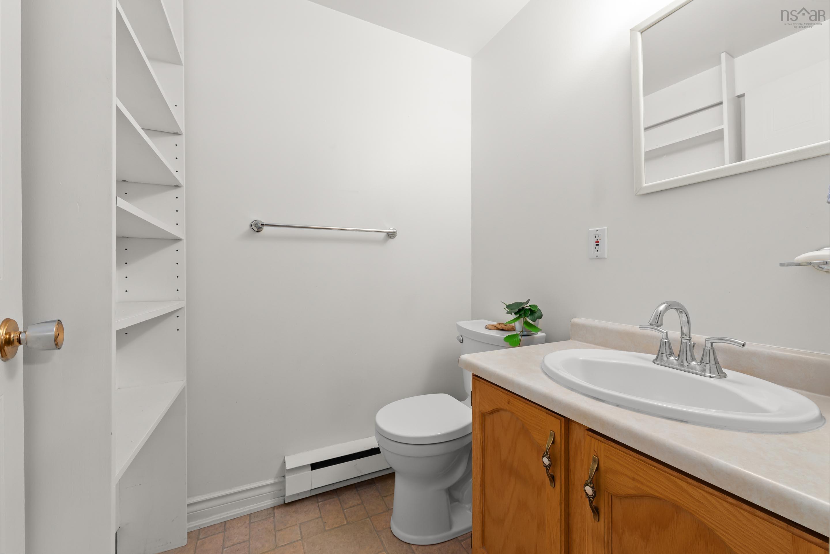 $429,900.00: 6 Venice Court, Dartmouth