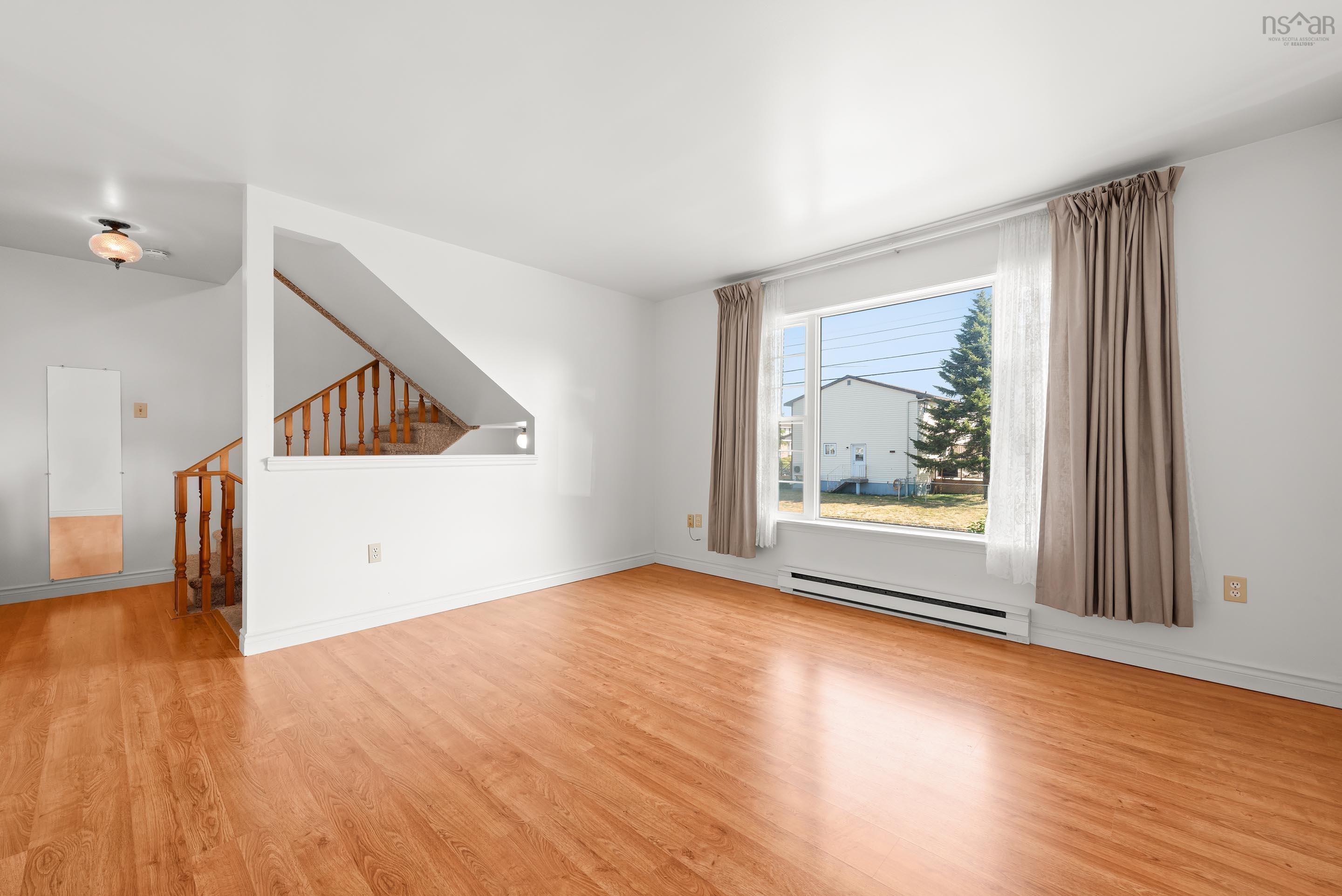 $429,900.00: 6 Venice Court, Dartmouth