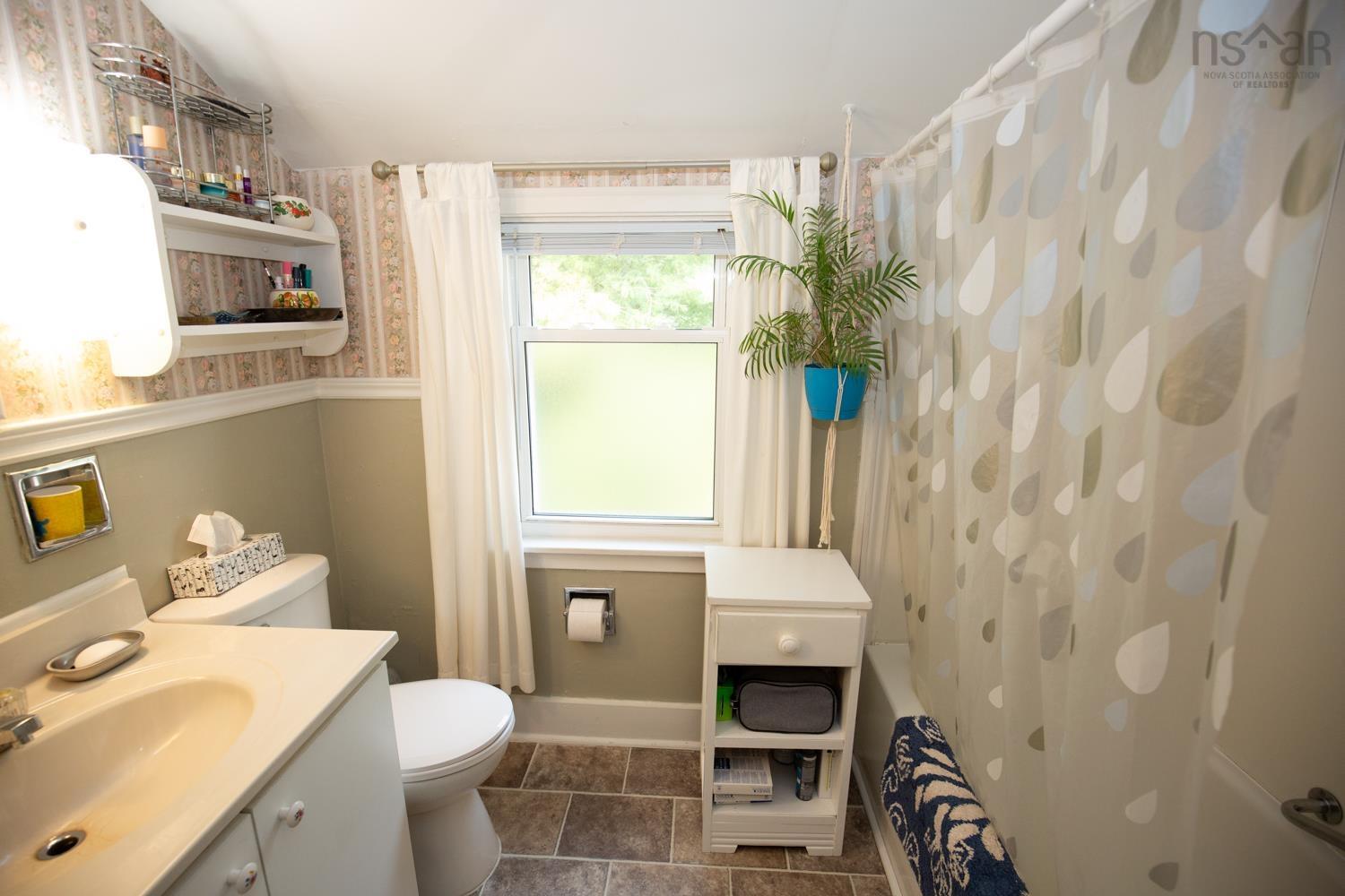 $365,000.00: 41 ARCHIBALD Street, Truro