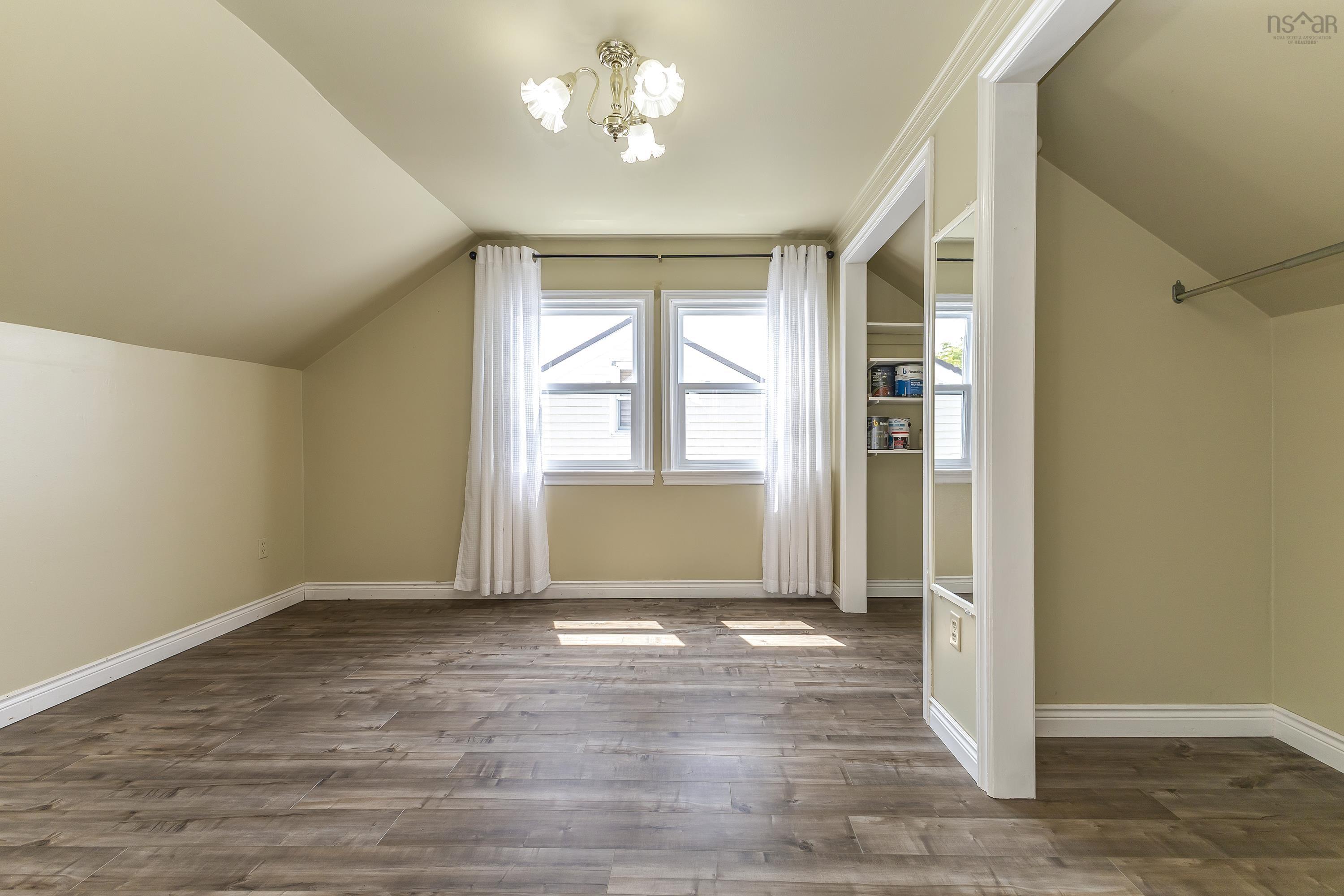 $189,900.00: 11 MacLaren Ave, New Glasgow