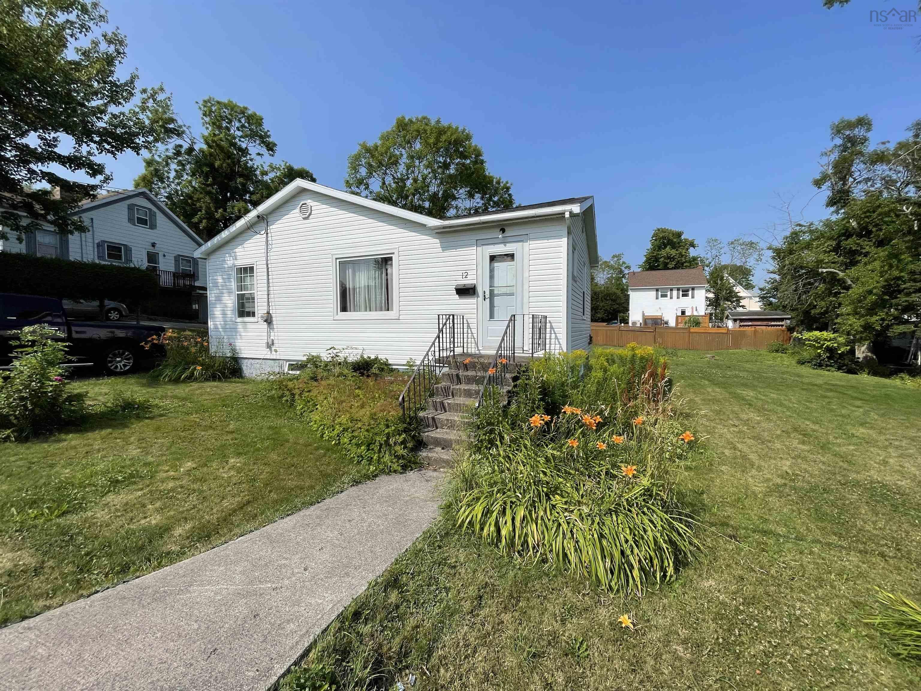 $209,900.00: 12 Wendy Street, Westmount