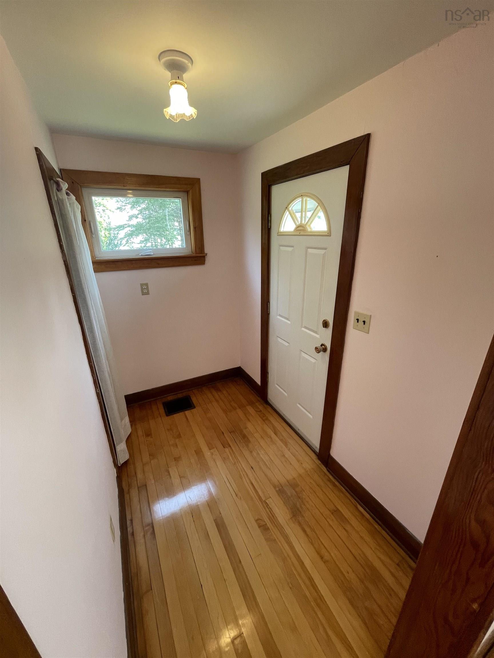 $209,900.00: 12 Wendy Street, Westmount