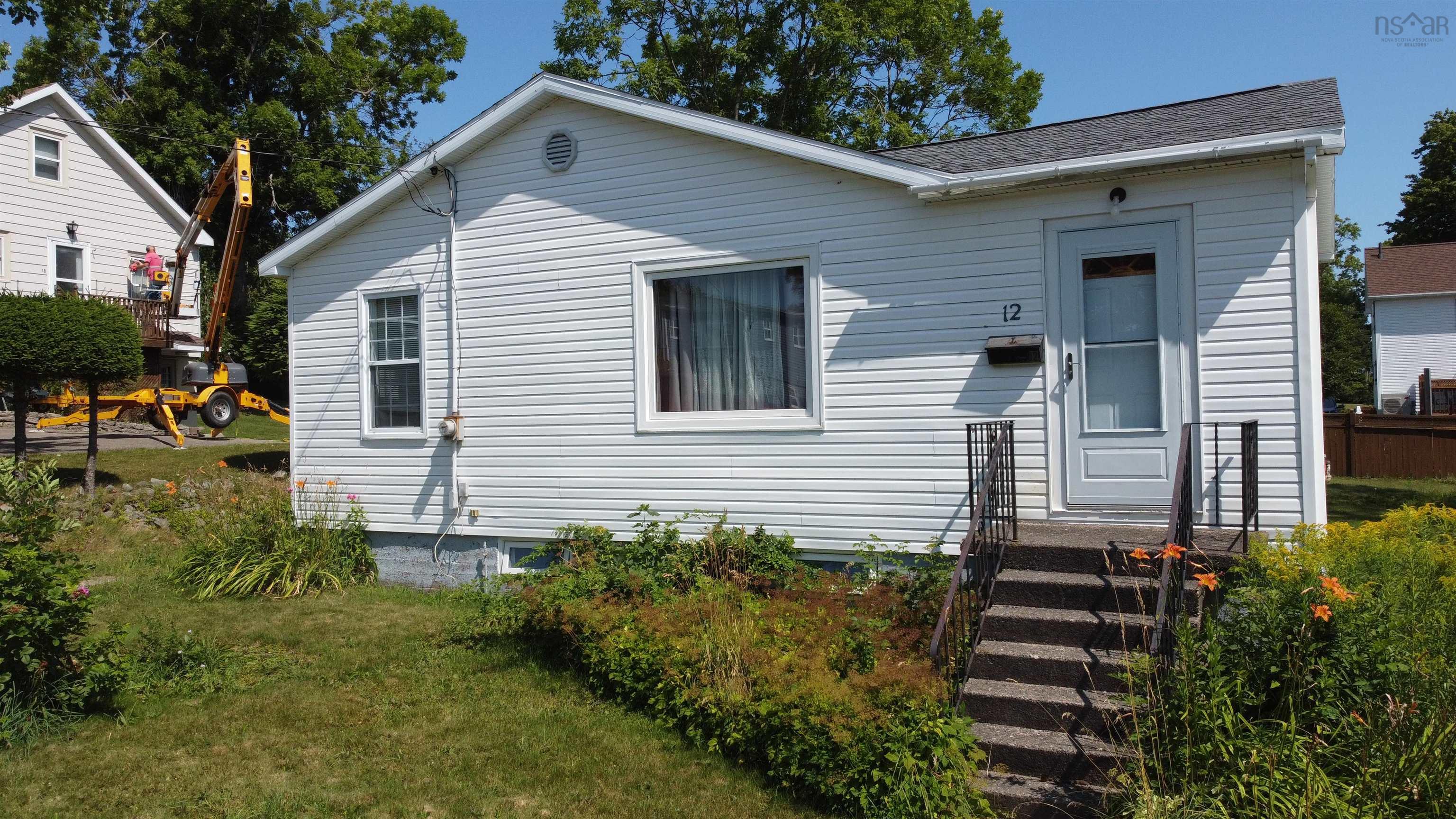 $209,900.00: 12 Wendy Street, Westmount