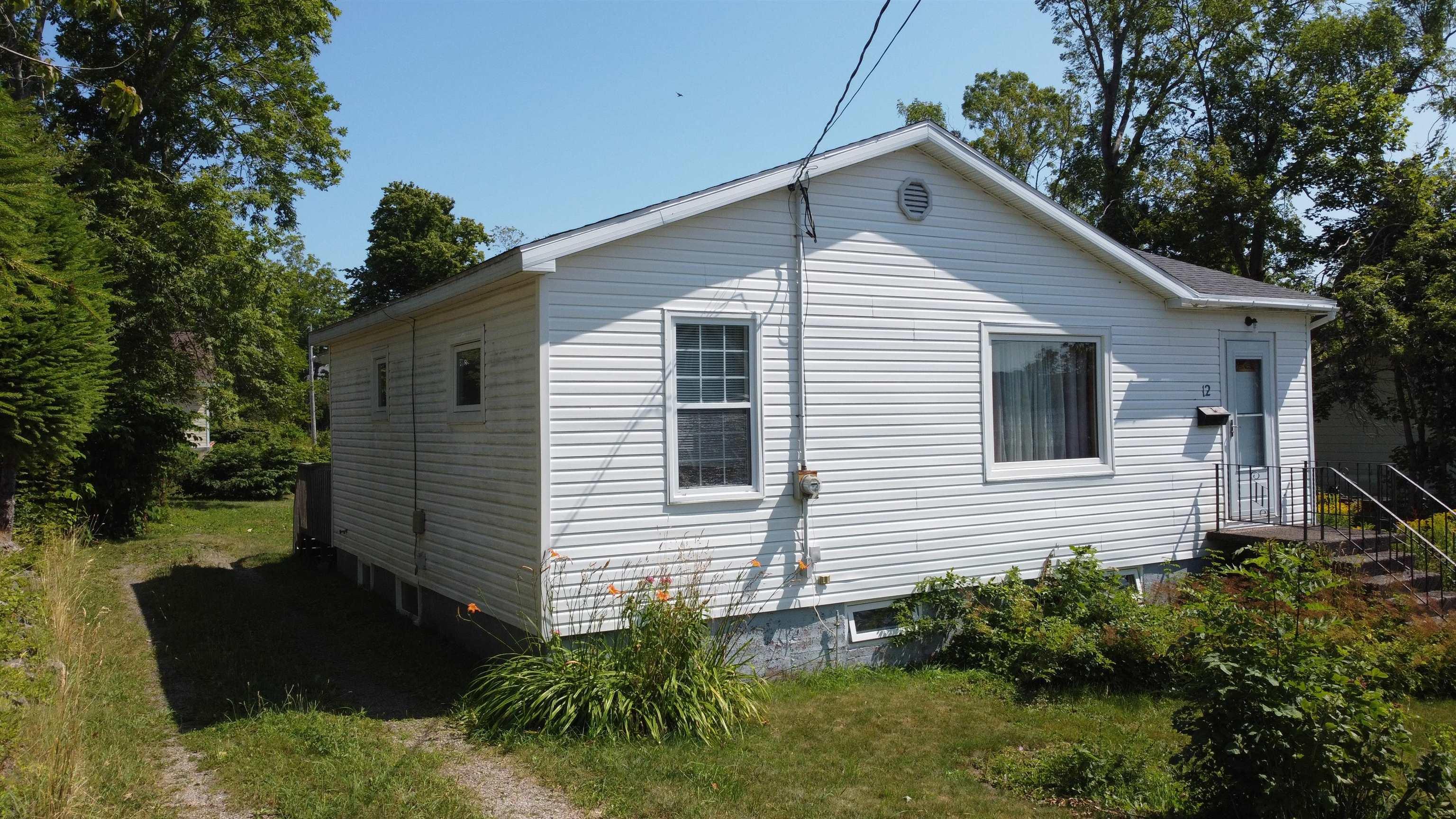 $209,900.00: 12 Wendy Street, Westmount