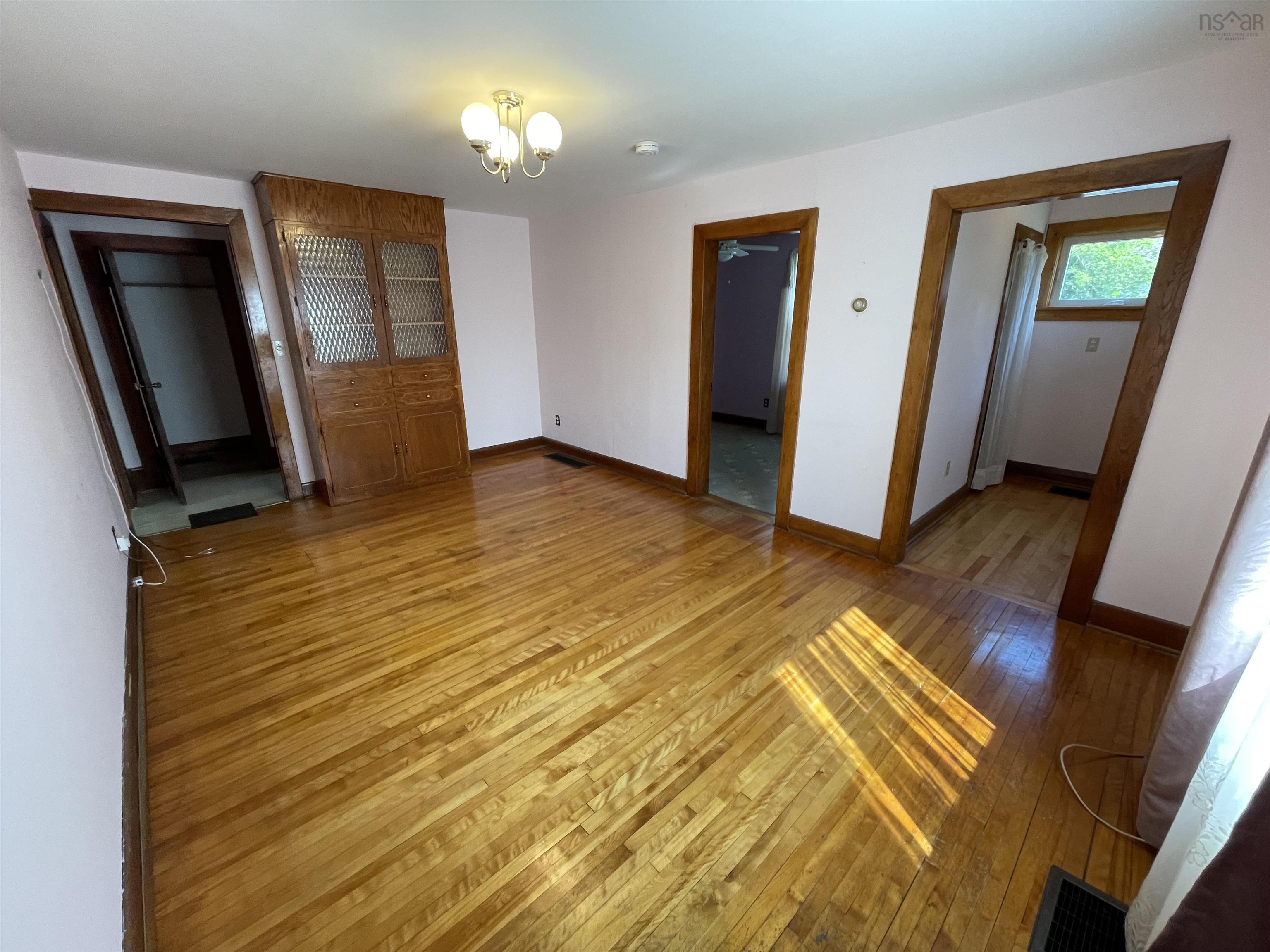 $209,900.00: 12 Wendy Street, Westmount